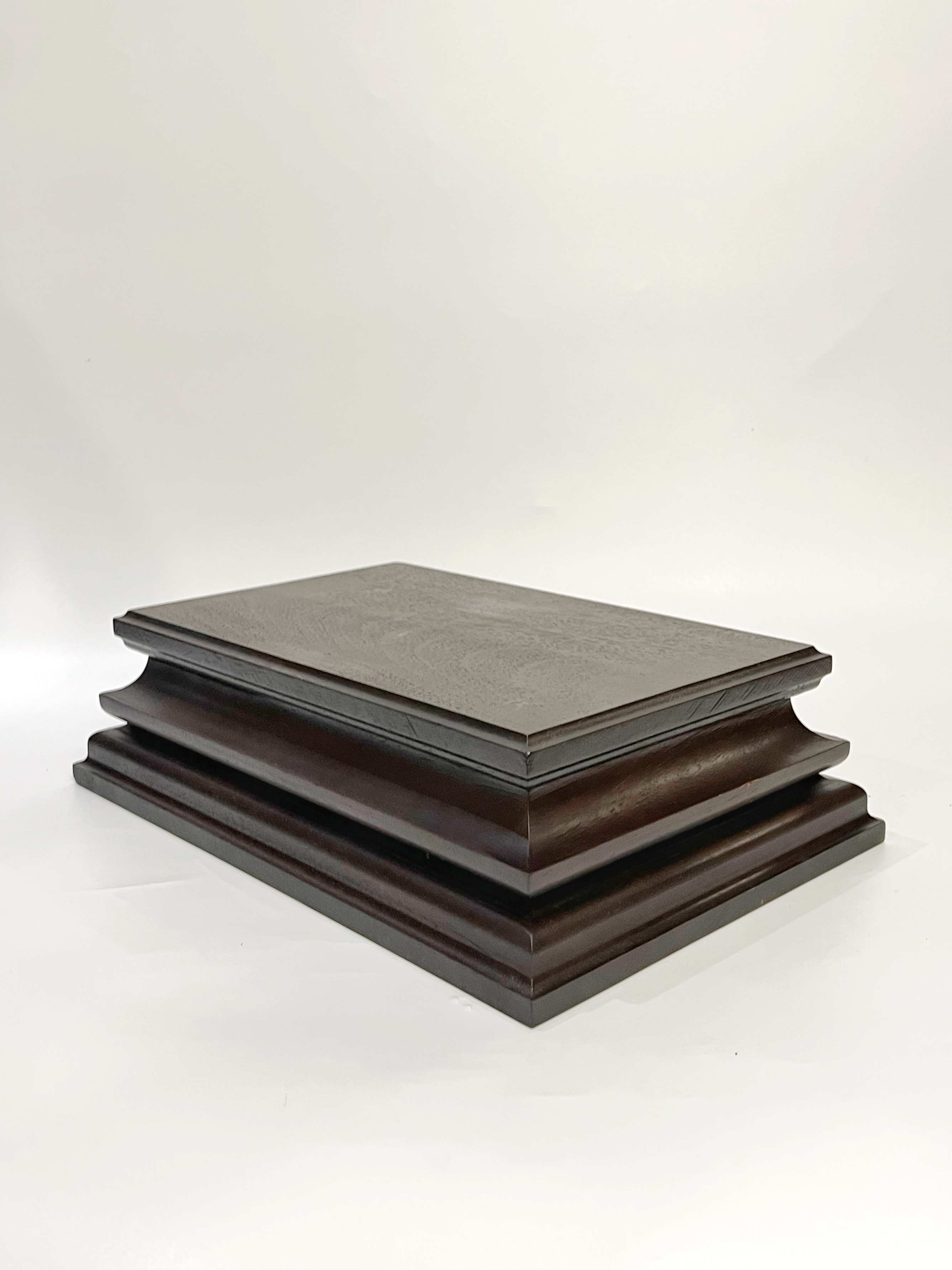 ฐานไม้มะค่า