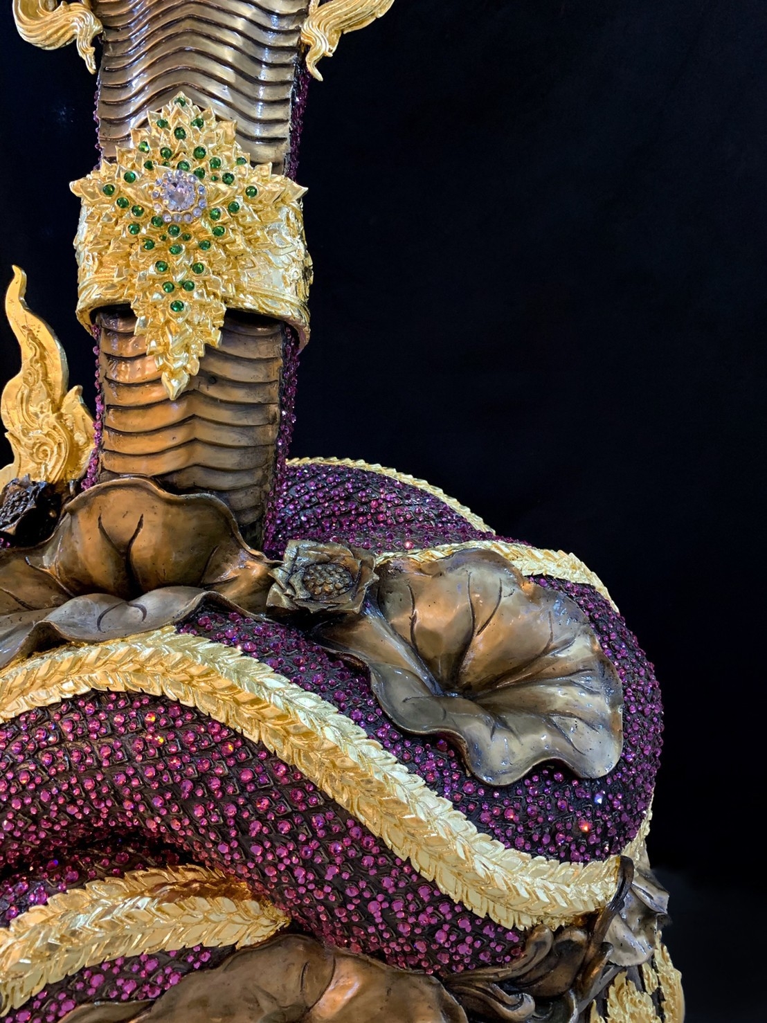 พญานาค สูง 149 cm.