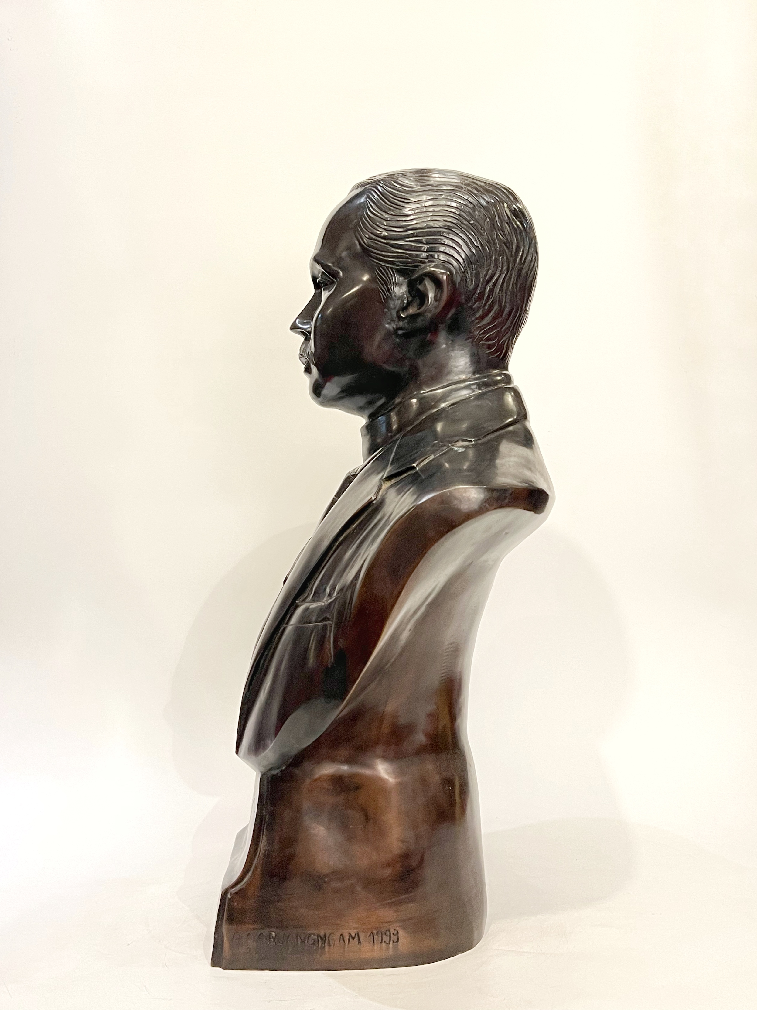 รัชกาลที่ 5 ครึ่งพระองค์