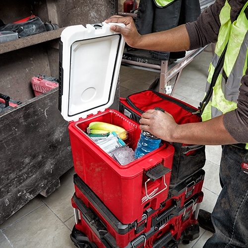 Milwaukee PACKOUT คูลเลอร์ 48-22-8460