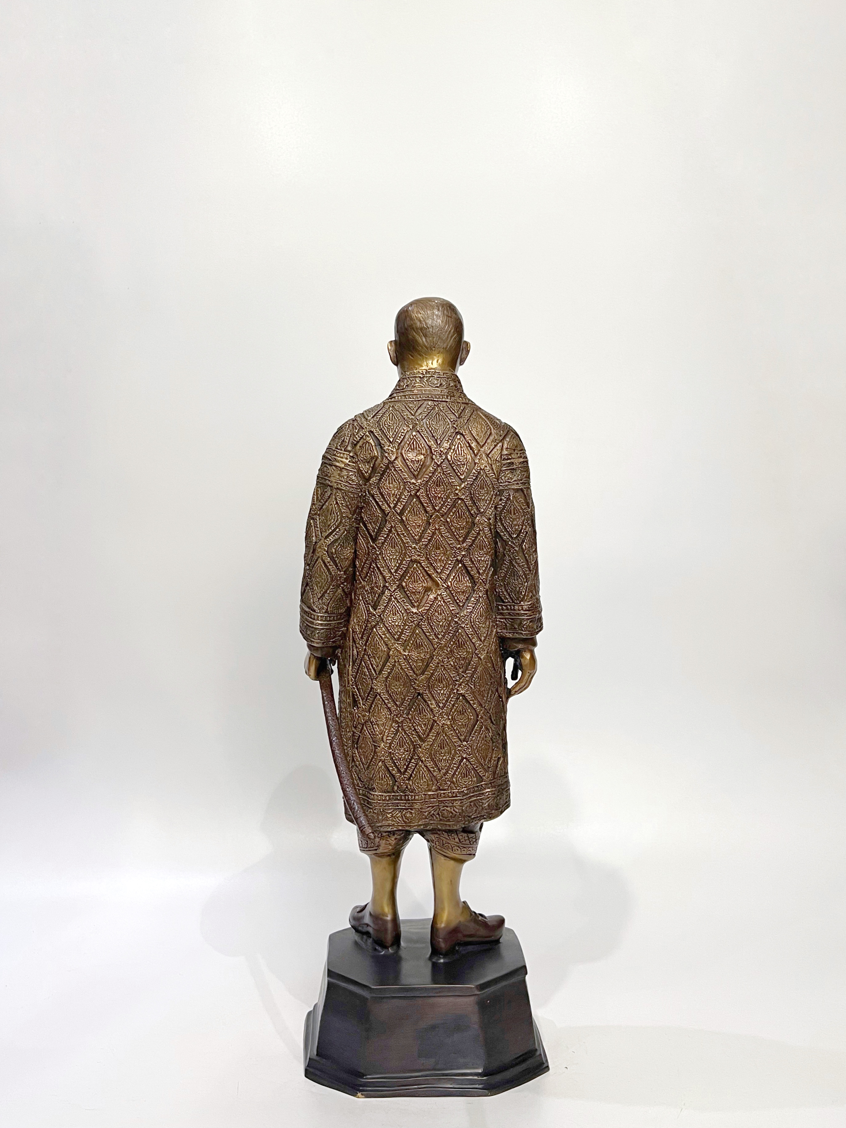 ประติมากรรมชุด 9 รัชกาล หน้าตัก 9 นิ้ว