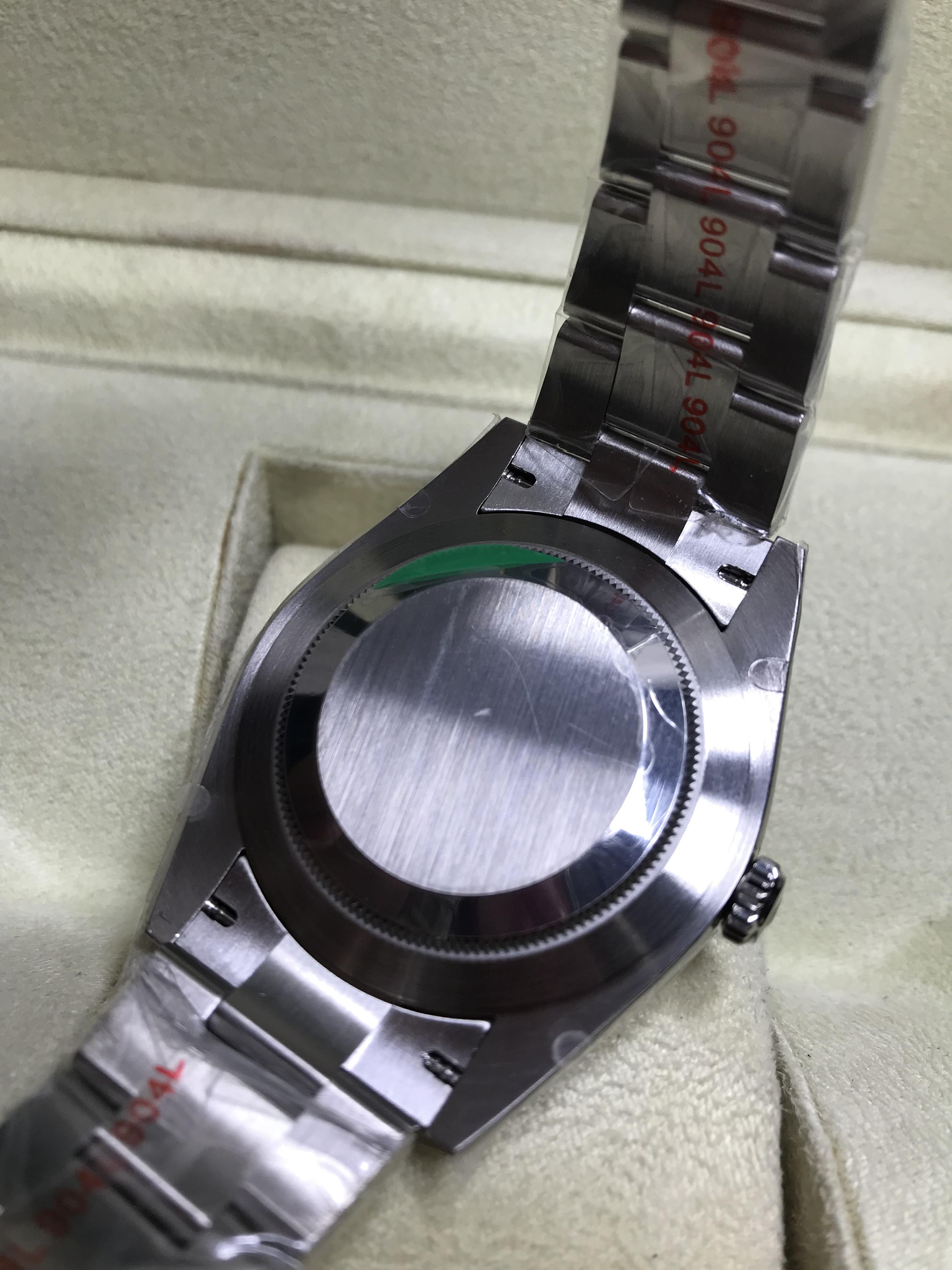 ROLEX Oyster Perpetual Coral Red (Swiss EW)