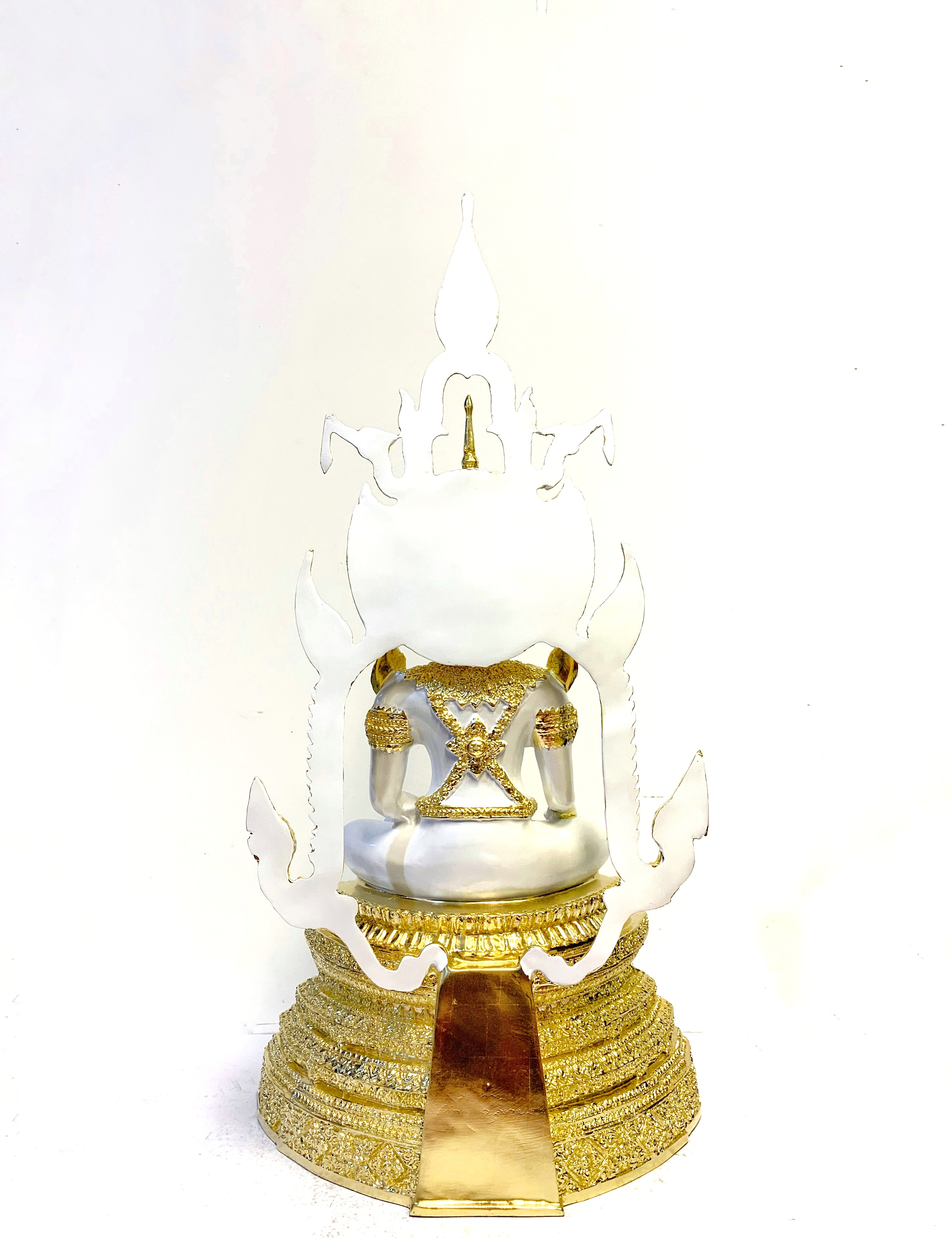 สมเด็จองค์ปฐม หน้าตัก 9 นิ้ว