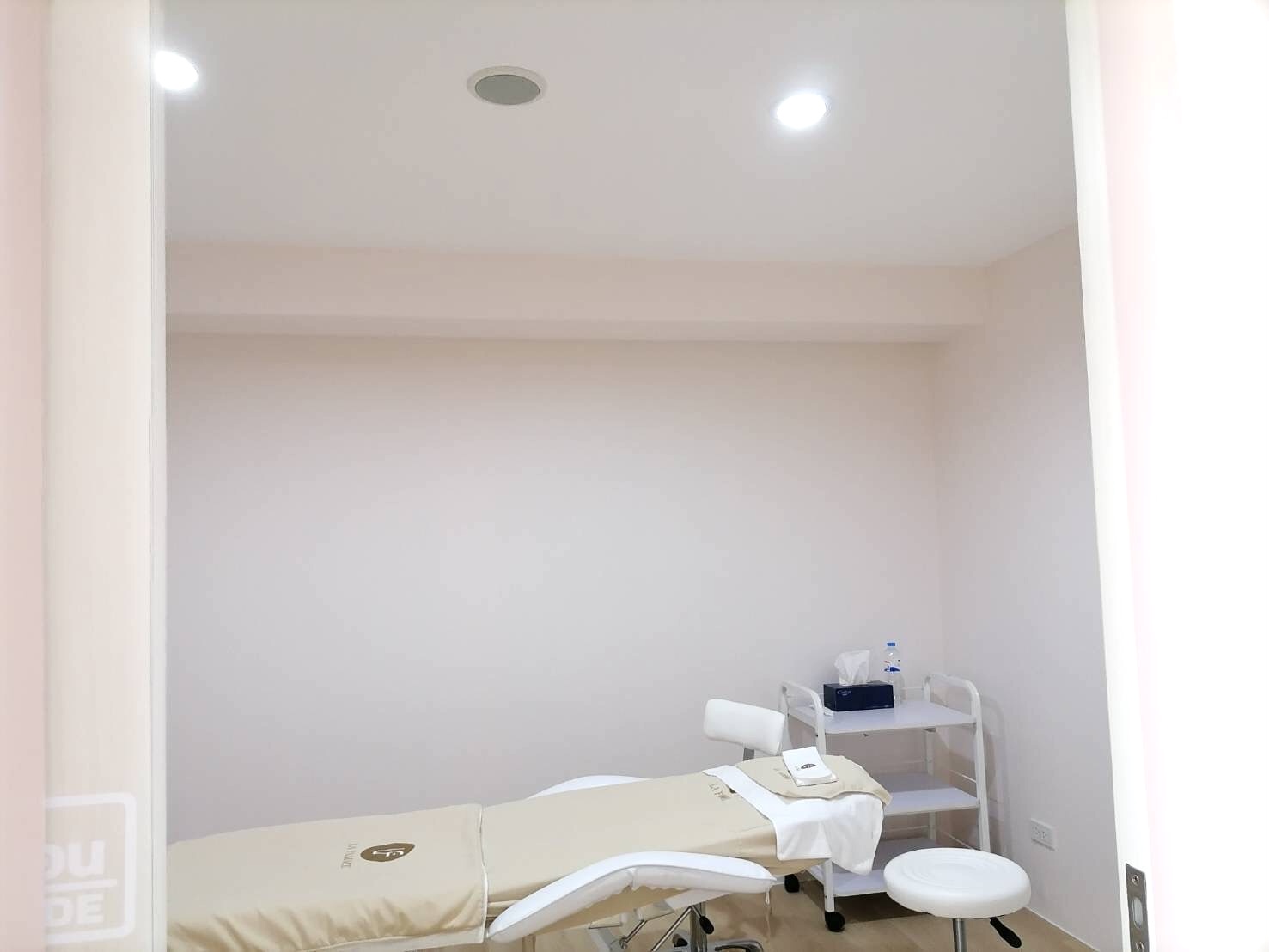 ติดตั้งระบบเสียงในคลินิค LA FEMME CLINIC สาขาเมืองทองธานี