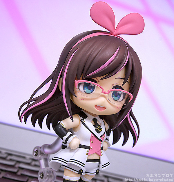 [In-Stock] Kizuna Ai 2019 Ver. - Nendoroid #1115 (Good Smile Company)