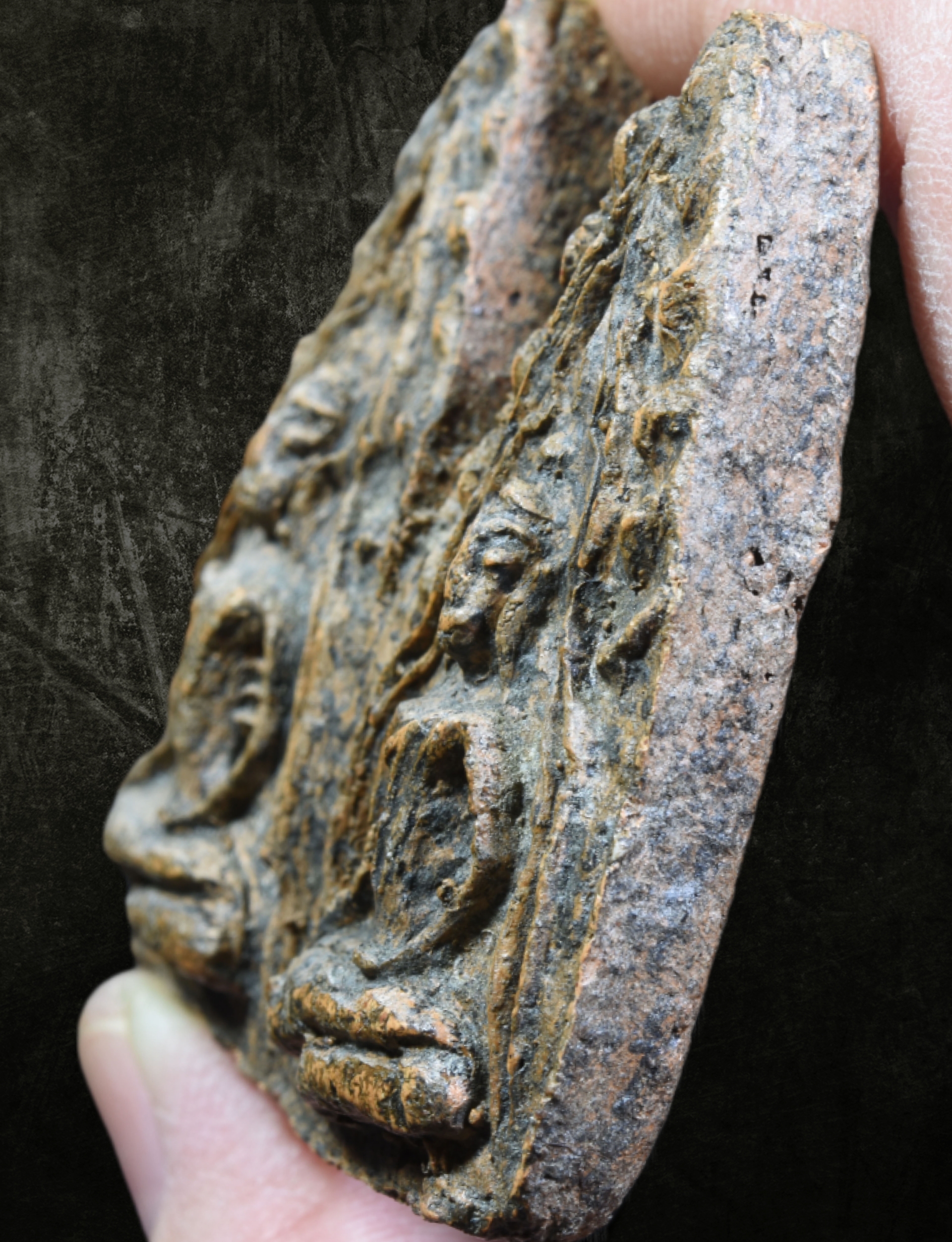 พระขุนแผนพรายคู่ กรุบ้านกร่าง