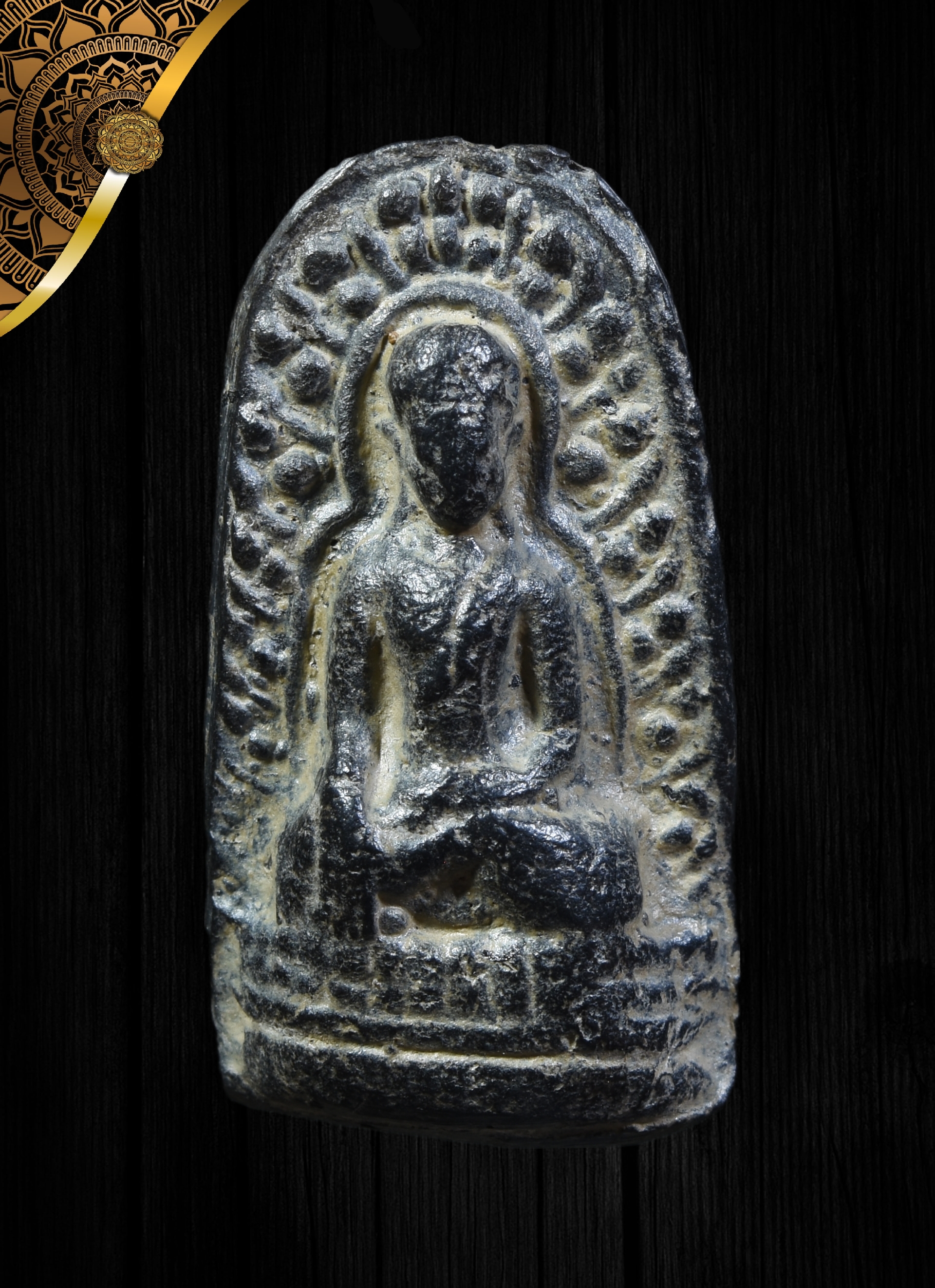 พระนั่งปางมารวิชัย เนื้อดำ