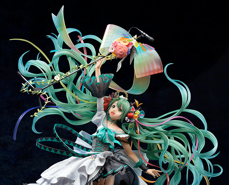 (Pre-Order) Hatsune Miku Memorial Dress Ver. - 1/7 (Good Smile Company)