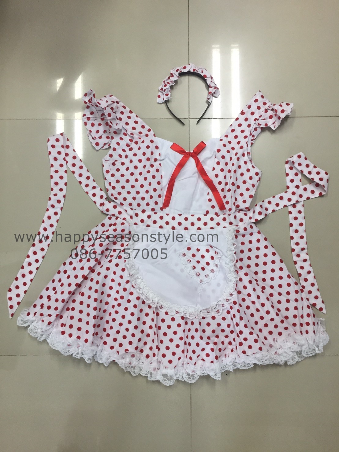 ชุดเมด โลลิต้า สาวเสริฟ ขาวจุดแดง โบว์แดง