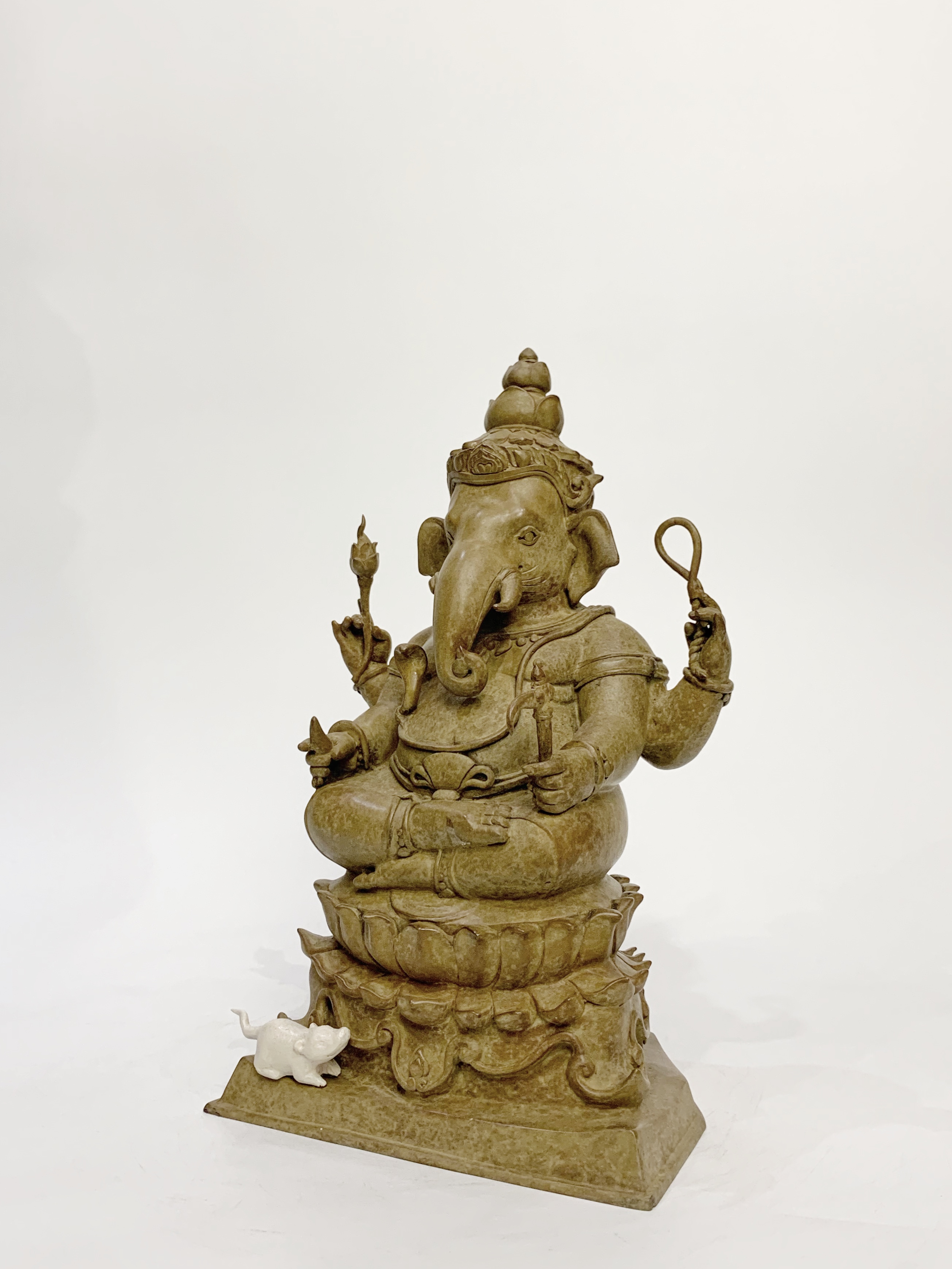 พระคเณศ อุดมปัญญา มหาสำเร็จ