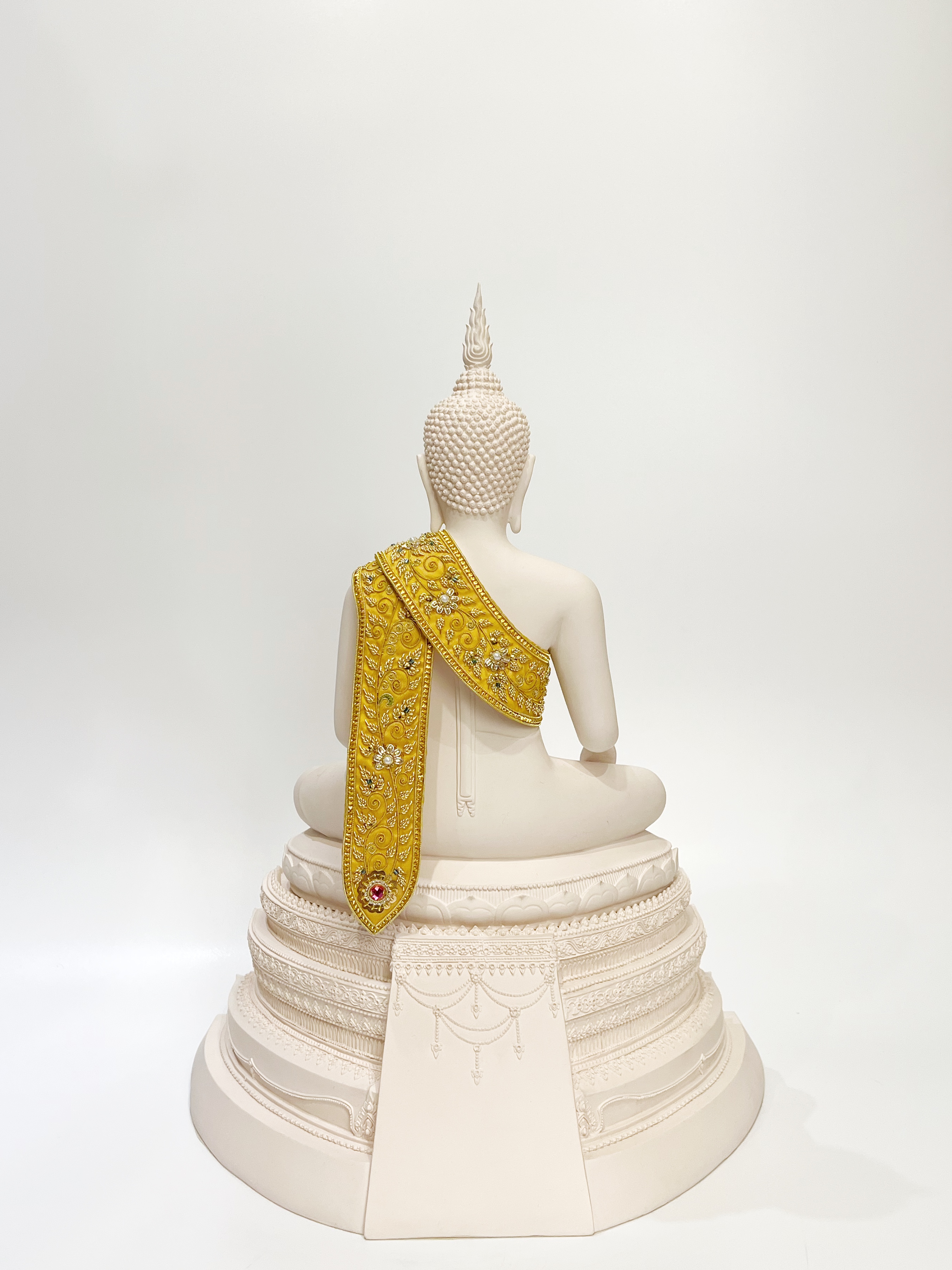 สังฆาฏิปักดิ้นทอง สำหรับพระพุทธรูปขนาดหน้าตัก 9 นิ้ว