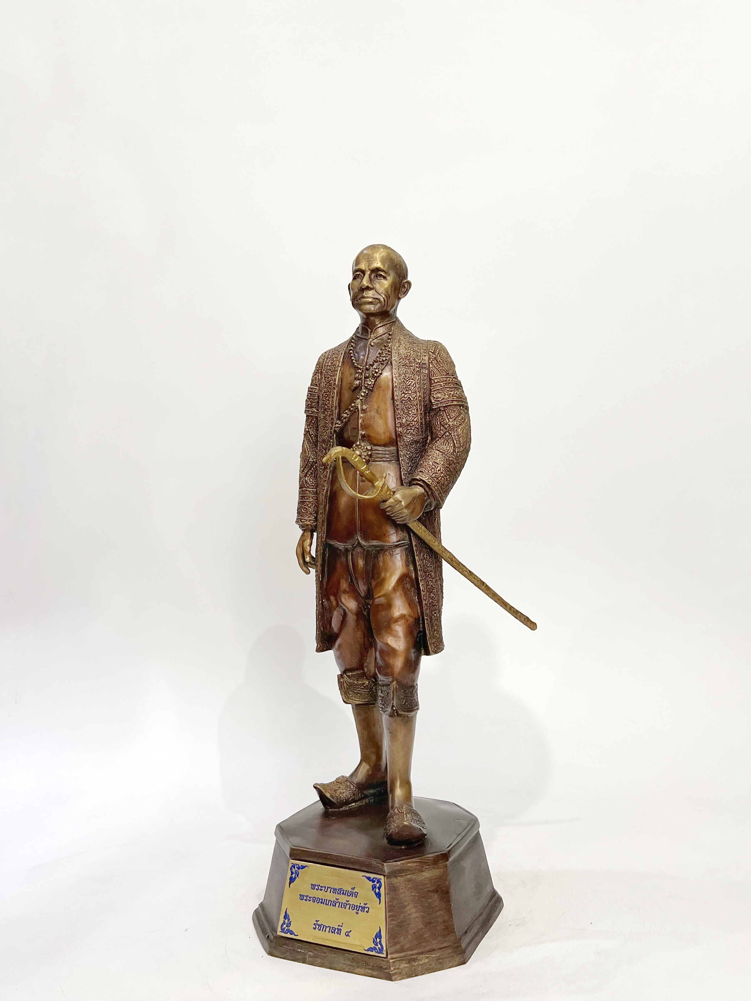 รัชกาลที่ 4 หน้าตัก 9 นิ้ว