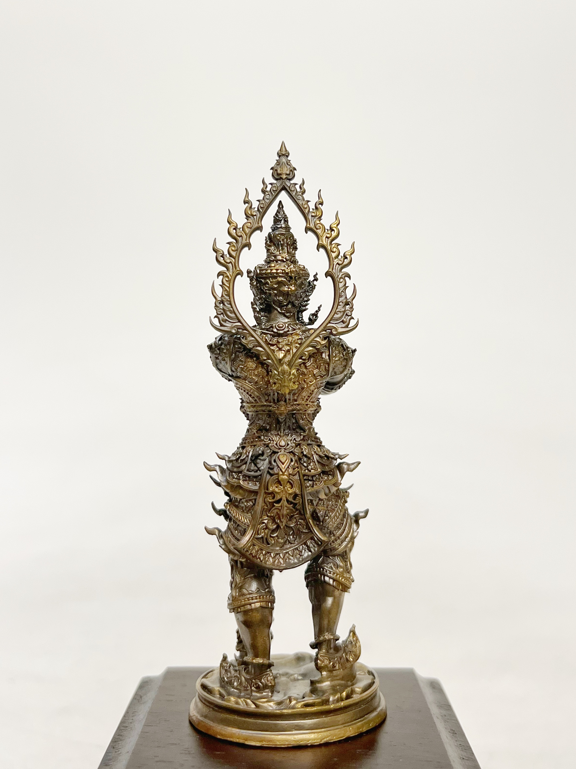 ท้าวเวสสุวรรณ สูง 4 นิ้ว