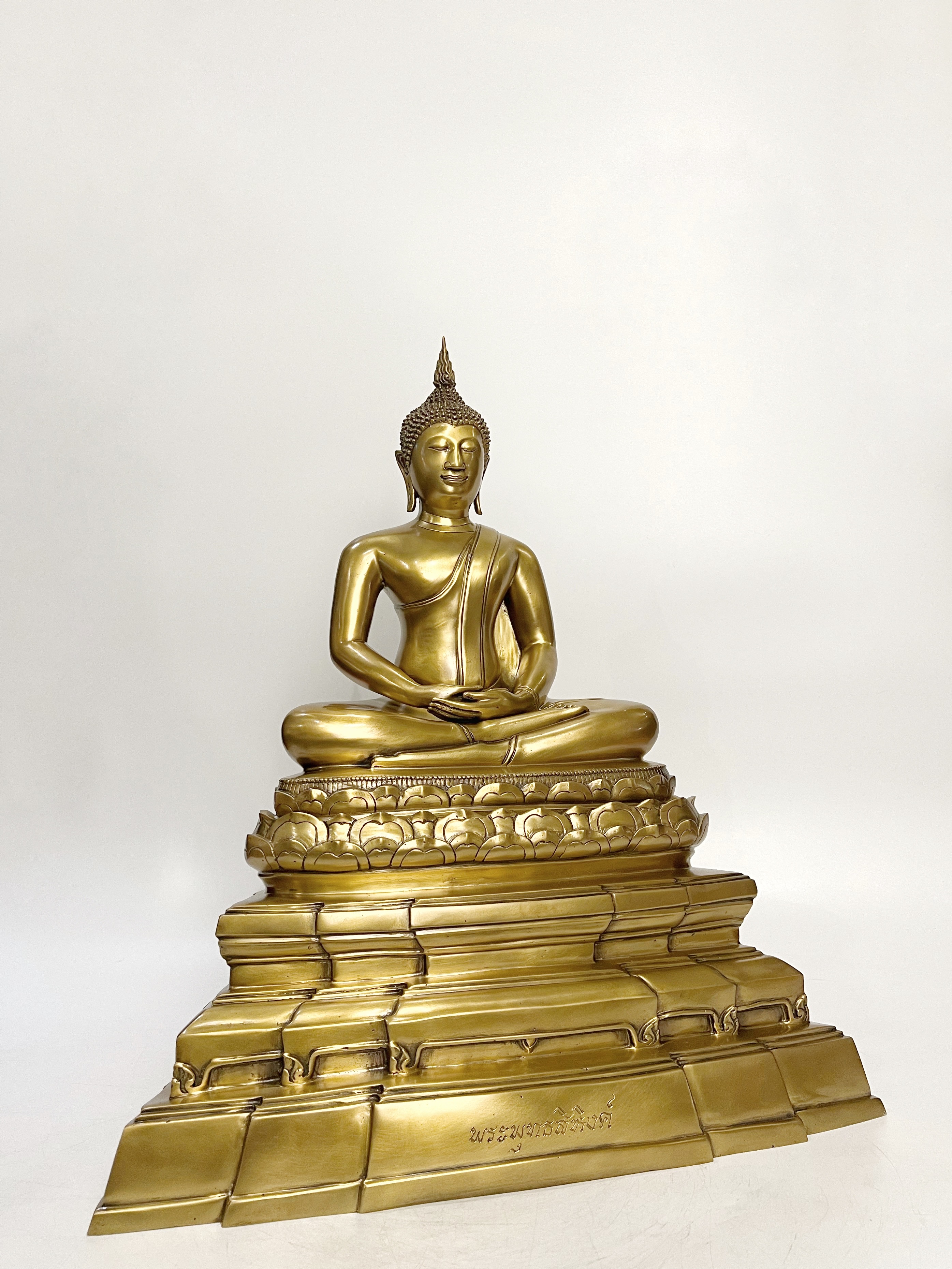 พระพุทธสิหิงค์ หน้าตัก 9 นิ้ว