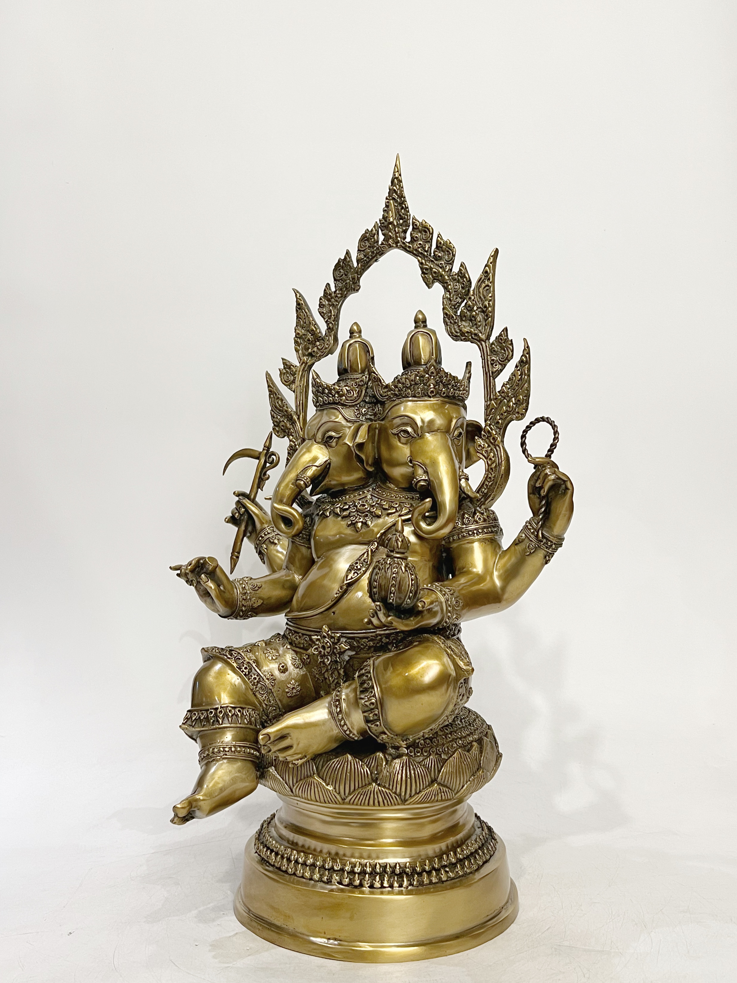 พระพิฆเนศ ปางทวิมุข หน้าตัก 9 นิ้ว