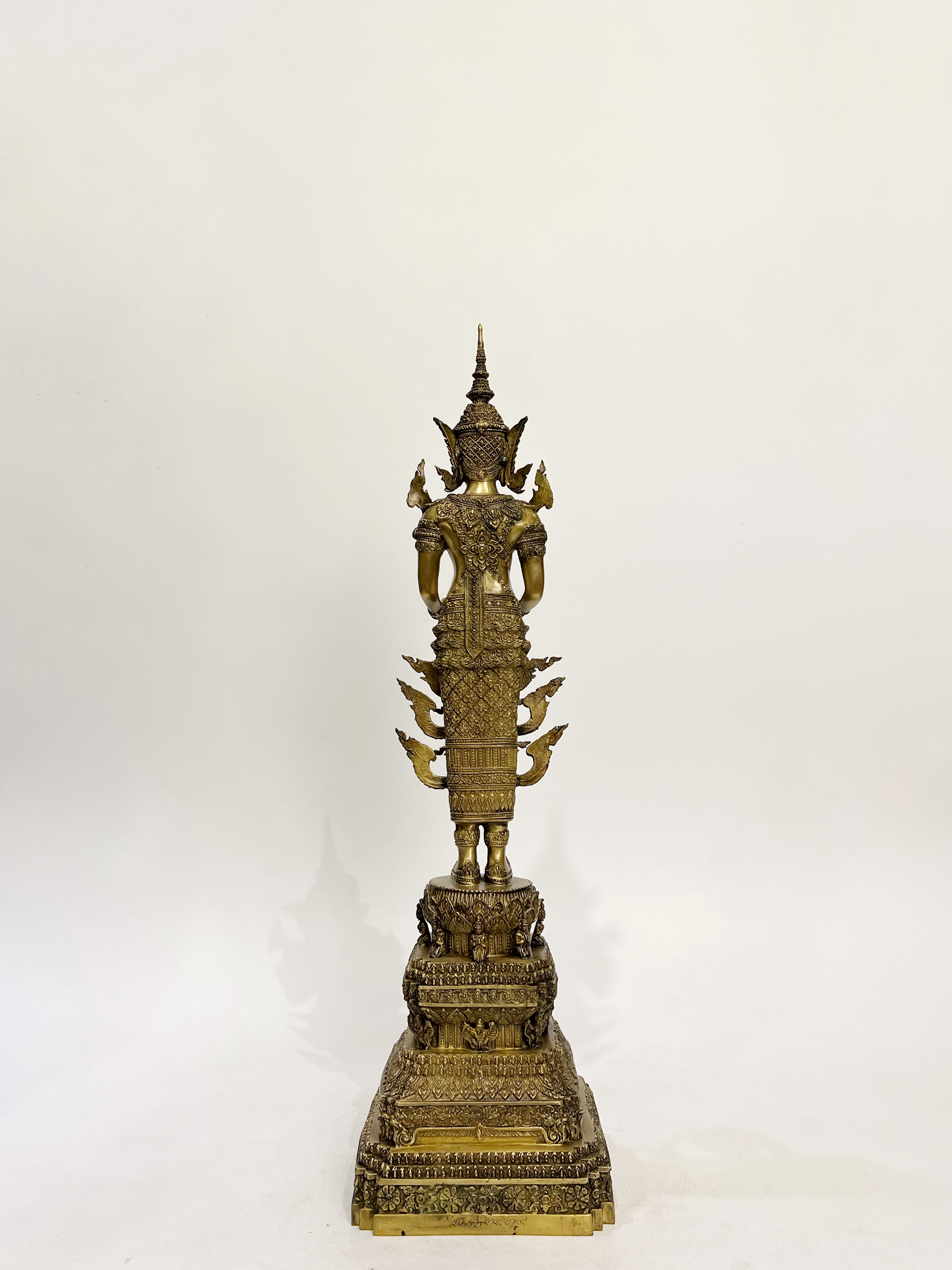 พระพุทธรูป พร้อม เทวรูป ทรงเครื่องจักพรรดิ์ หน้าตัก 5 นิ้ว (รวม 8 องค์)