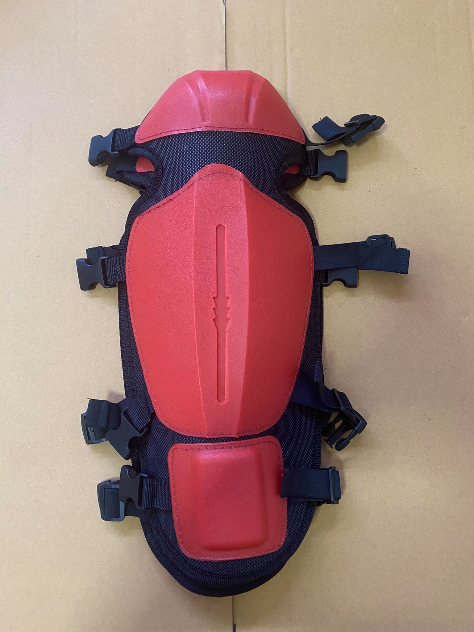 สนับแข้งตัดหญ้า