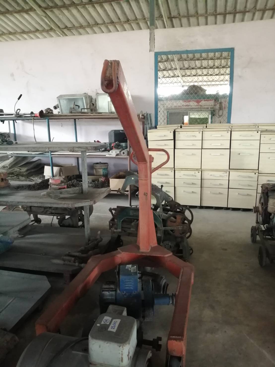 ฐานยกเครื่อง สีส้ม