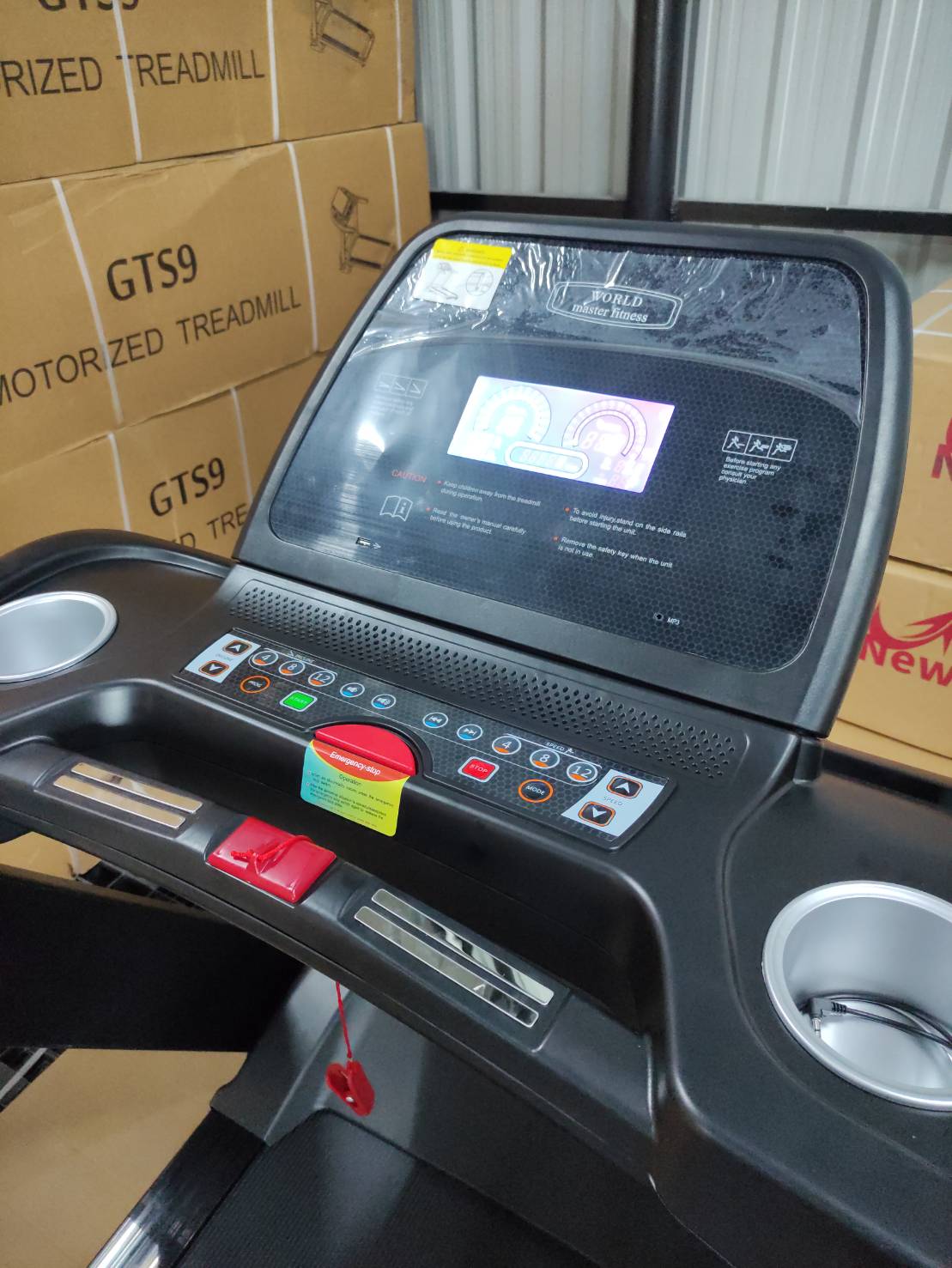 ลู่วิ่งไฟฟ้าcommercial รุ่นGTS6 World Master มอเตAC5.0แรงม้า เล่นเกมส์APP ZWIFTได้