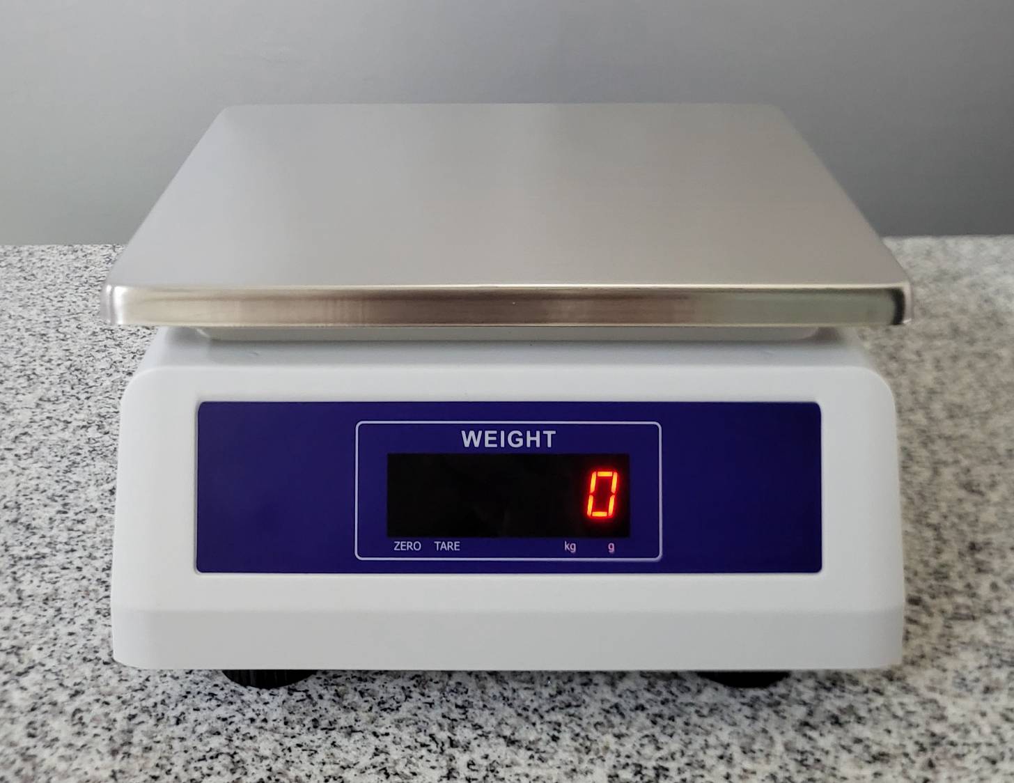 เครื่องชั่งดิจิตอลกันน้ำ 30 kg. ค่าละเอียด 5 g.