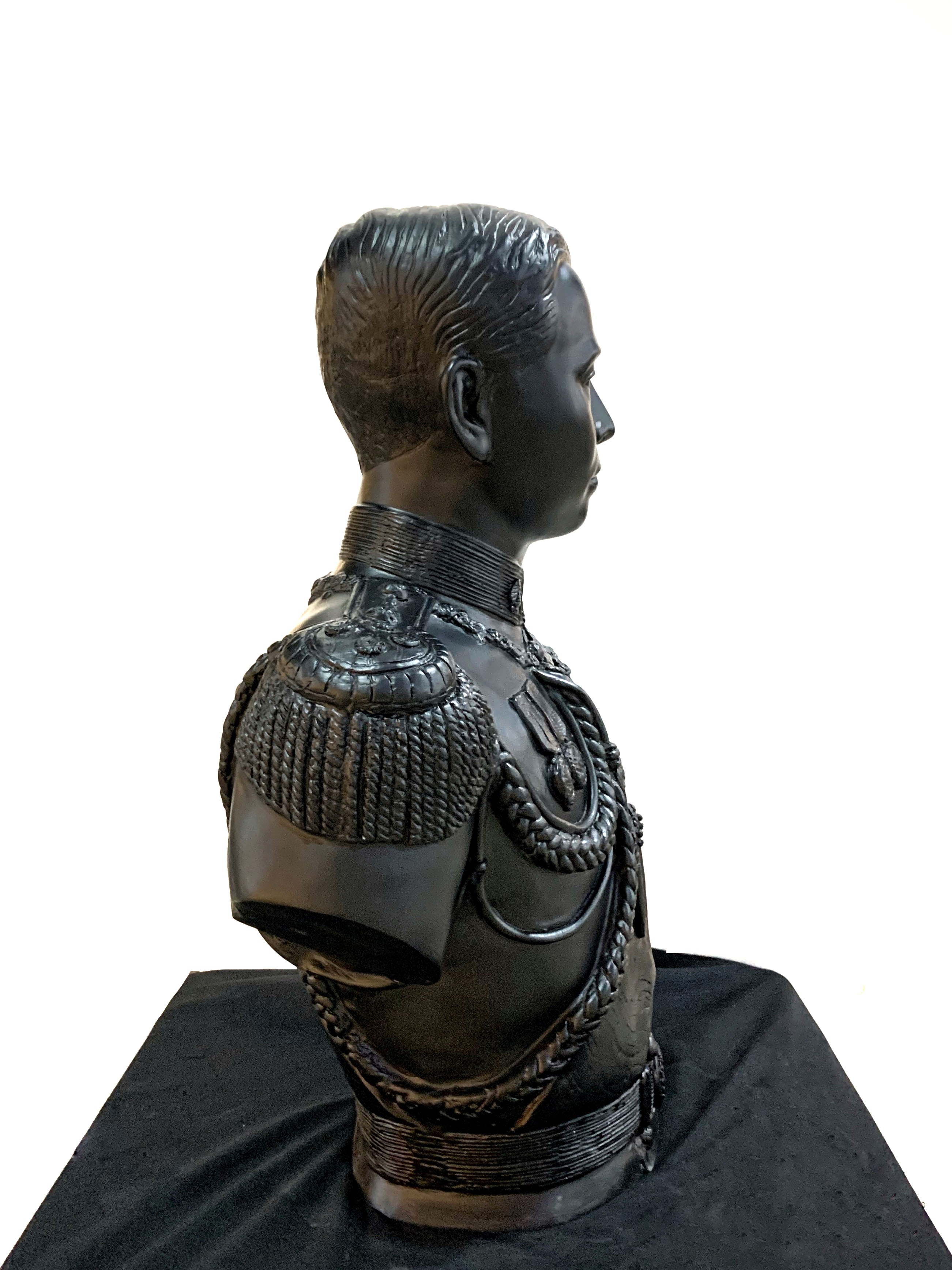 เสด็จเตี่ยกรมหลวงชุมพร ครึ่งพระองค์ (ขนาดเท่าจริง)