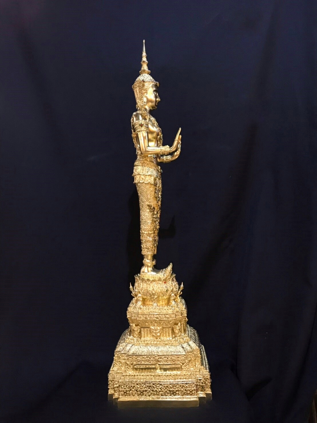 พระพุทธรูป ปางห้ามสมุทร ทรงเครื่องจักรพรรดิ์ หน้าตัก 9 นิ้ว