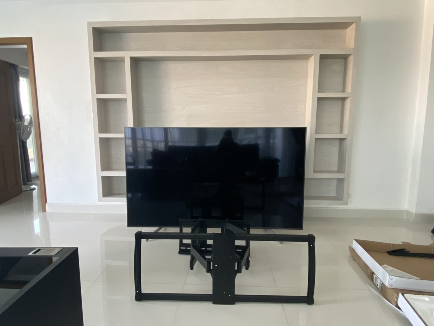 JMTVSTAND MT-A5050 ขาแขวนทีวีแบบสวิงตัวใหญ่สุด ขนาด 60"-100"นิ้ว วัสดุเหล็กหนาแข็งแรง สวิง-ก้ม/เงยได้0964746498