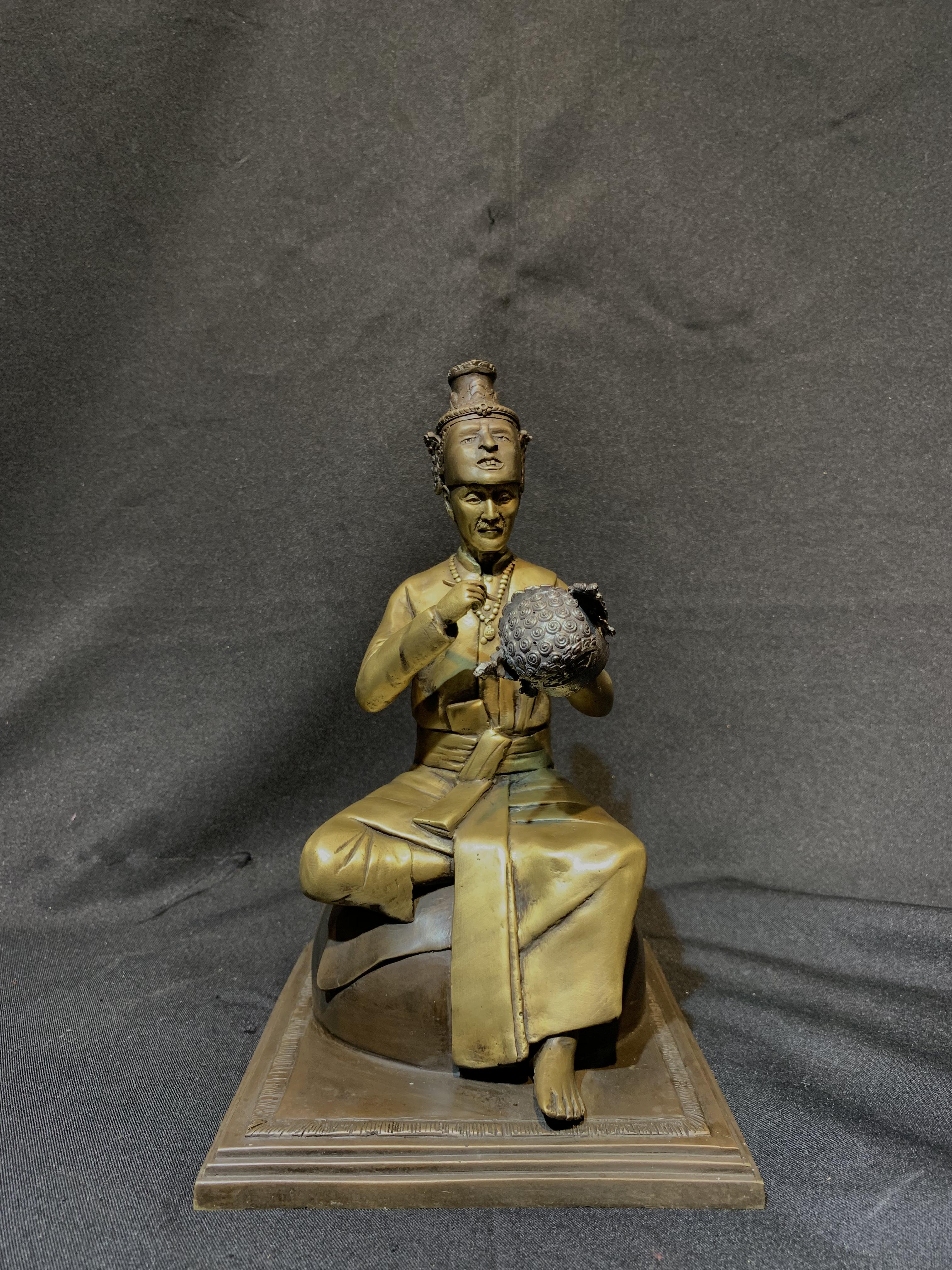 รูปเคารพครู (ตัวแทนครูทุกแขนง)