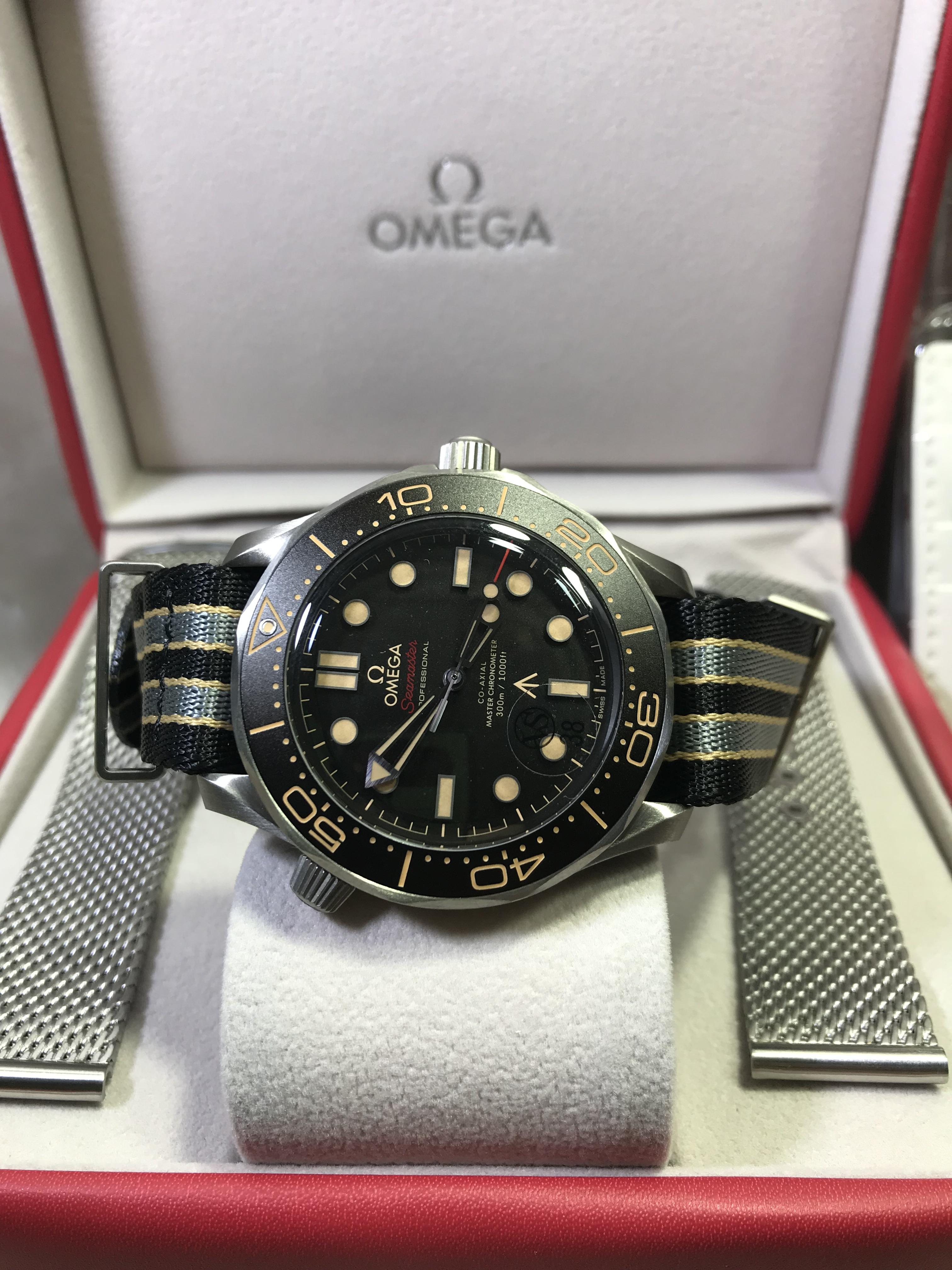 Omega Seamaster Diver 300M 007 Edition