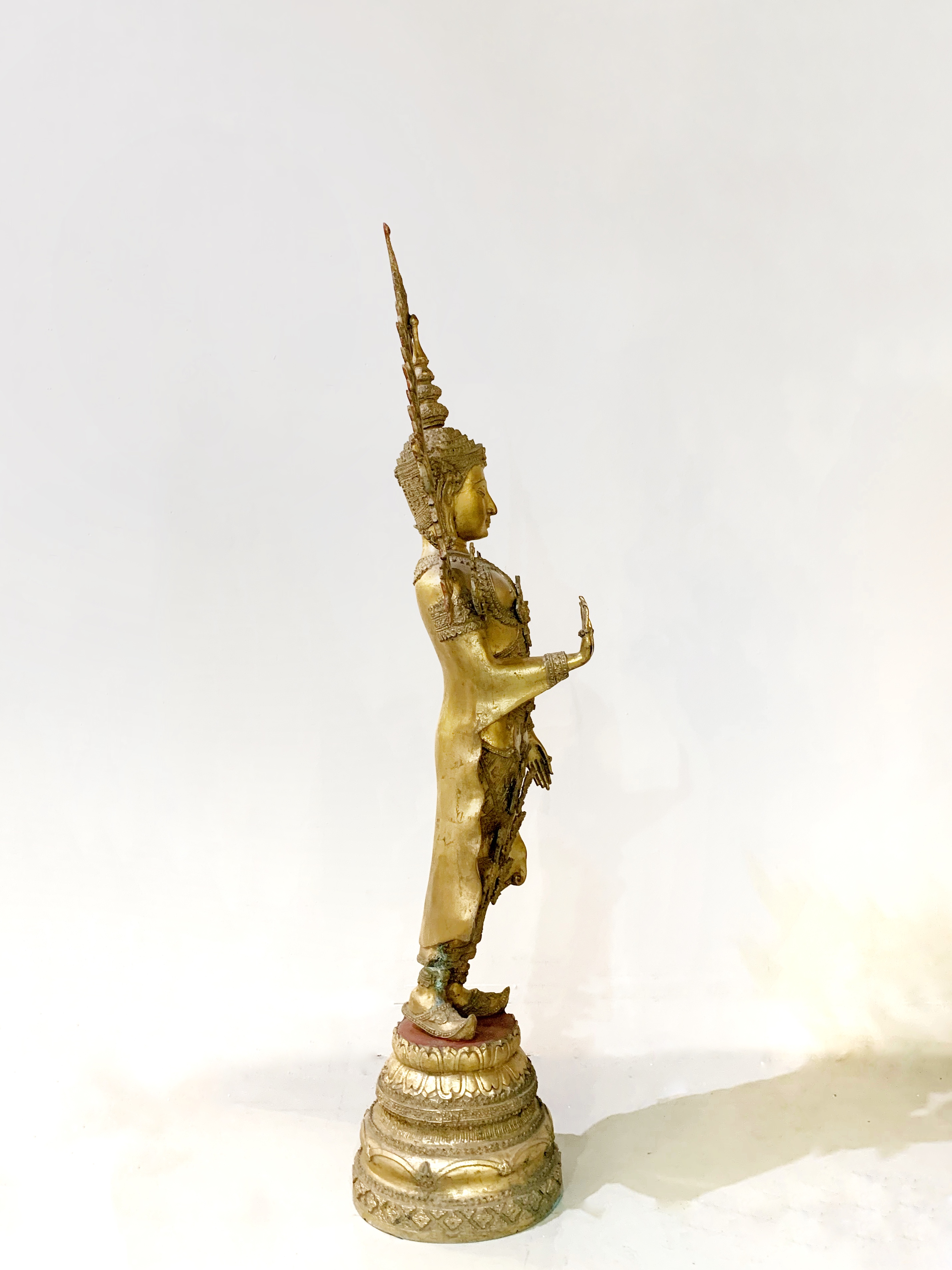 พระพุทธมหาจักรพรรดิ ปางห้ามญาติ สูง 52 นิ้ว