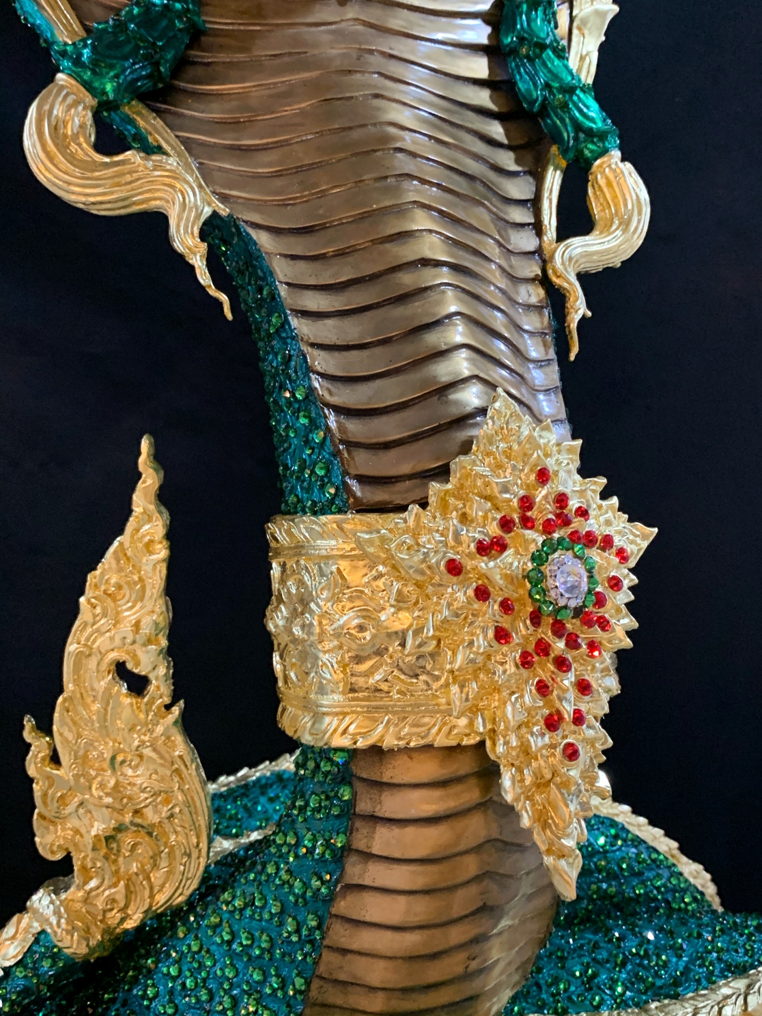 พญานาค สูง 159 cm.