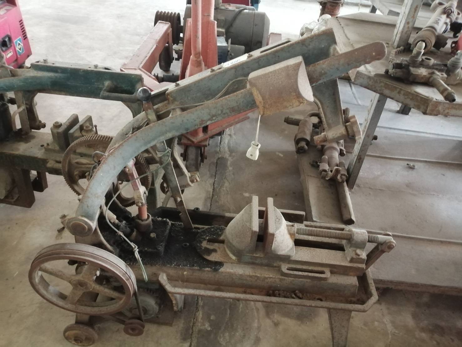 HERO เลื่อย