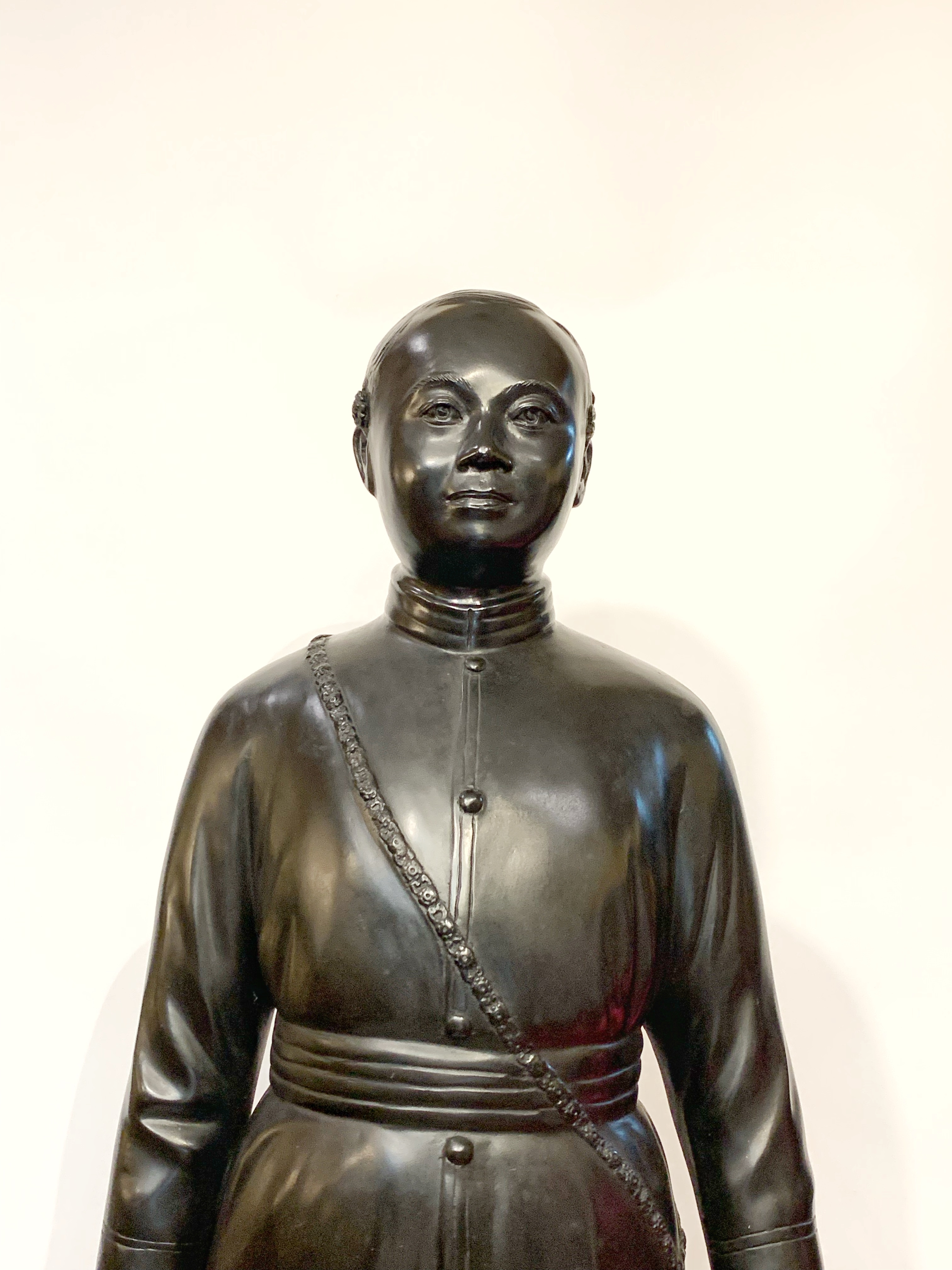 รัชกาลที่ 6 หน้าตัก 20 นิ้ว (สูง 112 cm)