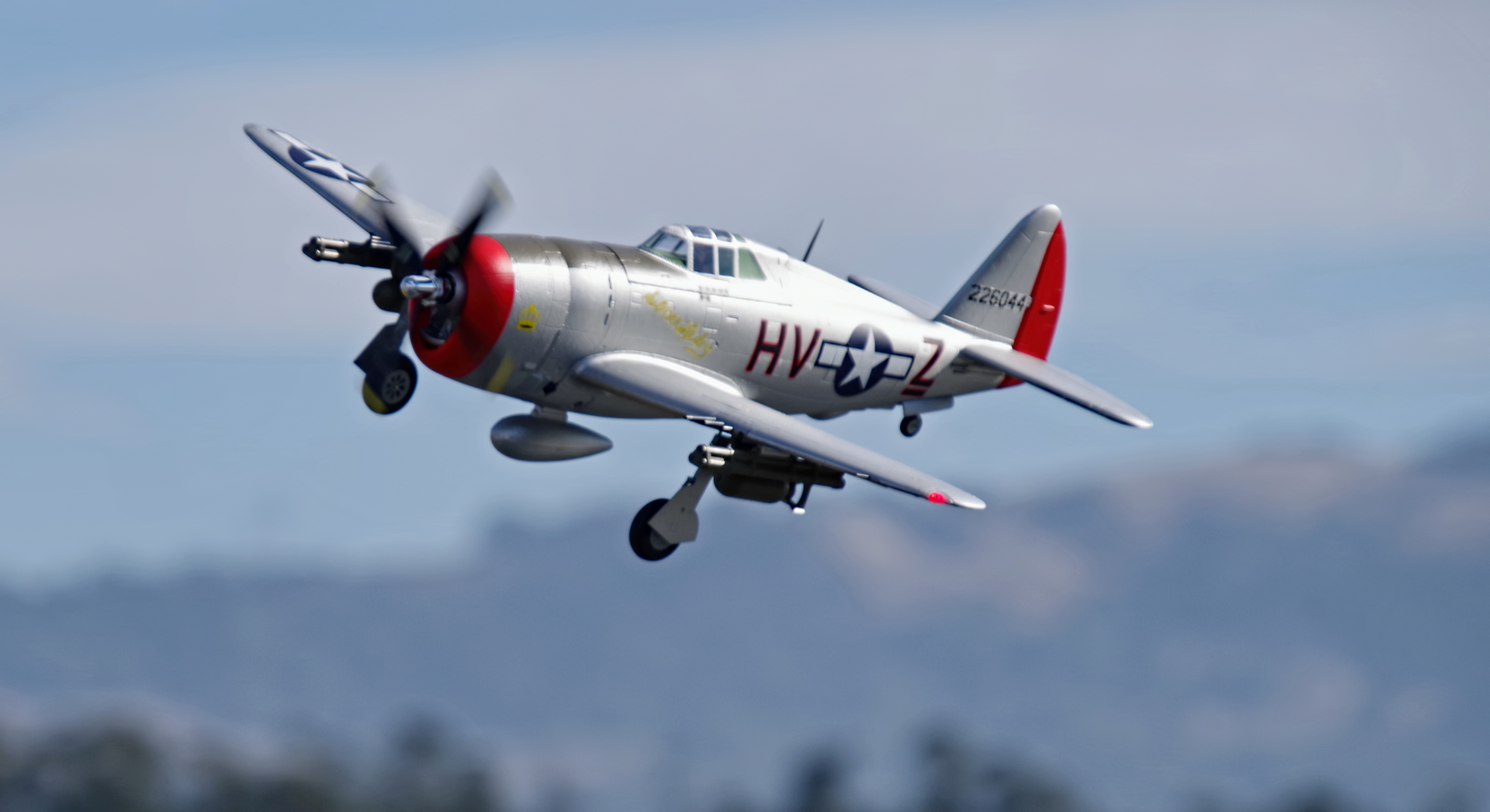 1500 P-47 Thunder bolt