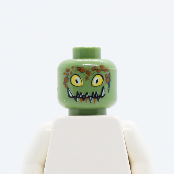 Alien with Yellow Eyes, Pointed Teeth and Bubbles Pattern - Blocked Open Stud