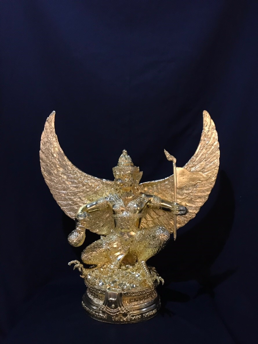 พญาครุฑ รุ่น ขุมทรัพย์มหาเทพ รวย ๑๐๐ๆ ๑๐๐ ล้าน