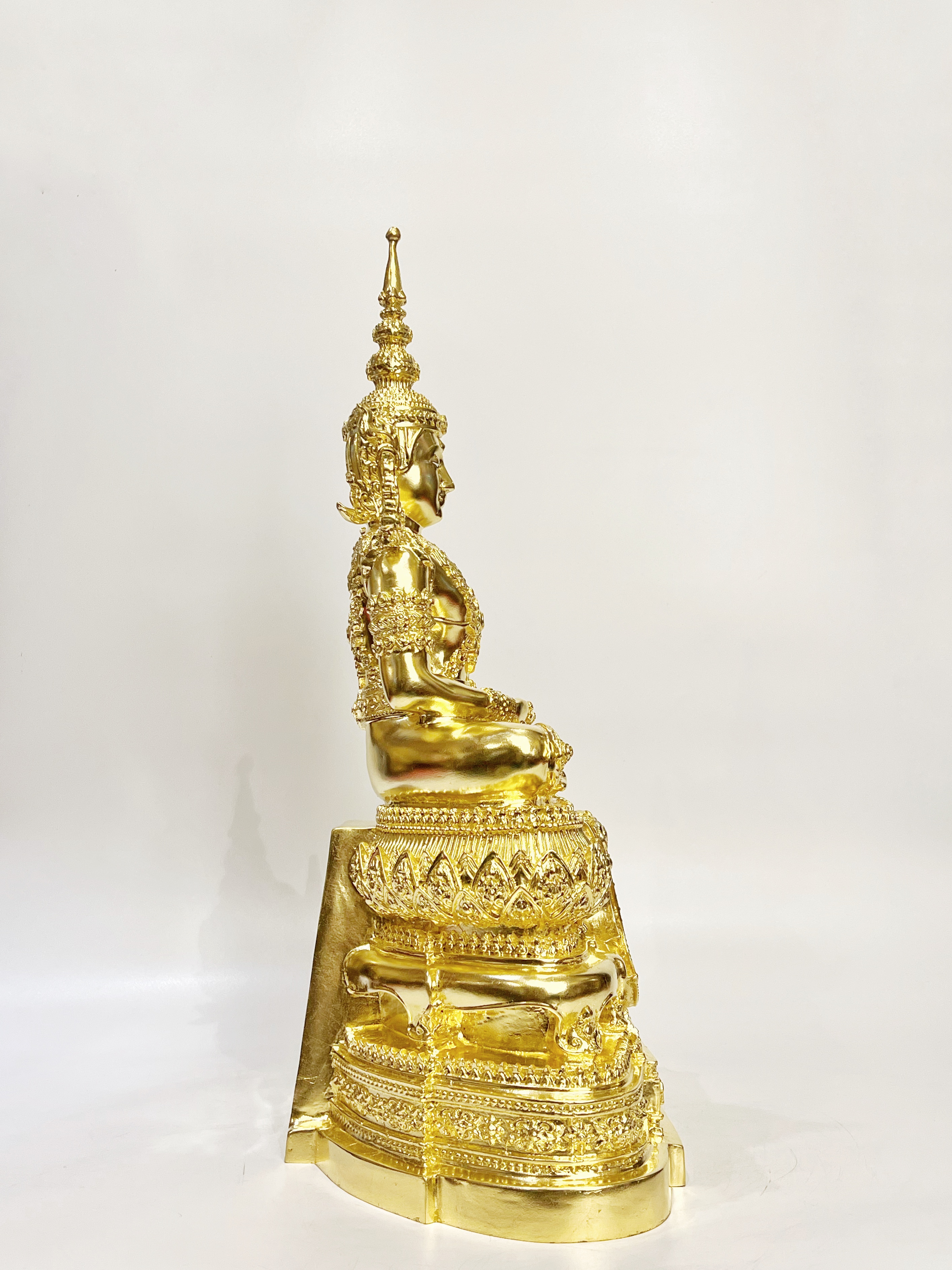 พระแก้วมรกต ทรงเครื่องฤดูร้อน หน้าตัก 9 นิ้ว