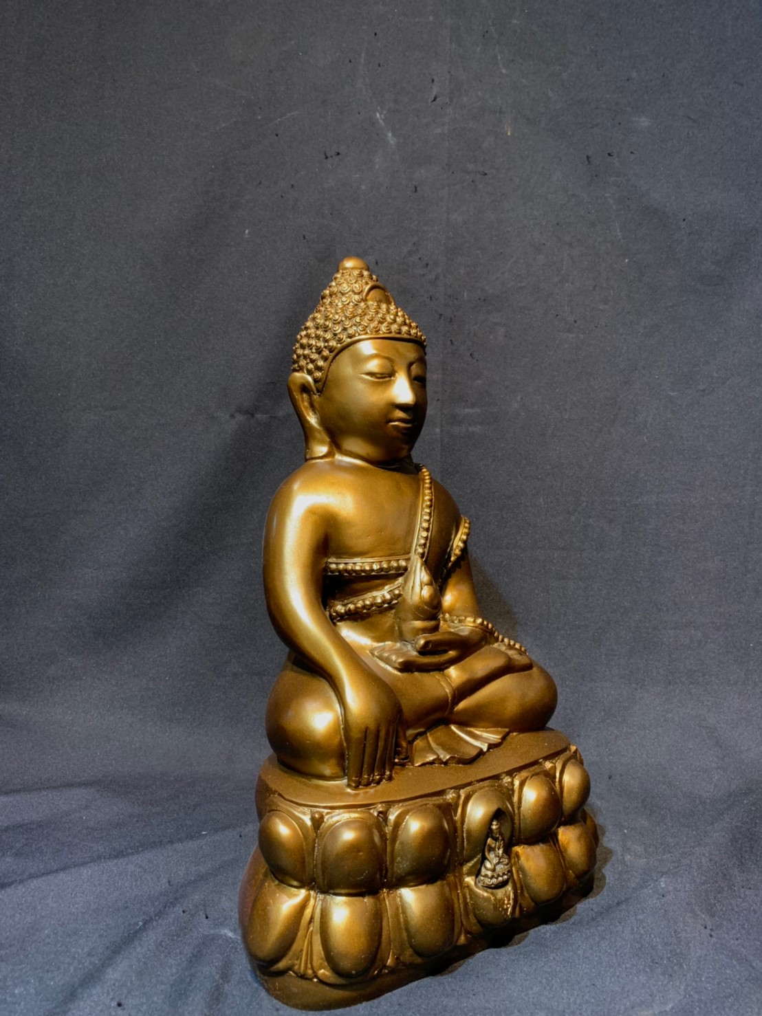 พระกริ่งจักรพรรดิ หน้าตัก 9 นิ้ว