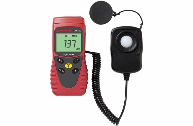 AMPROBE รุ่น LM-100 เครื่องวัดแสง (Lux meter range 200,000 lux)