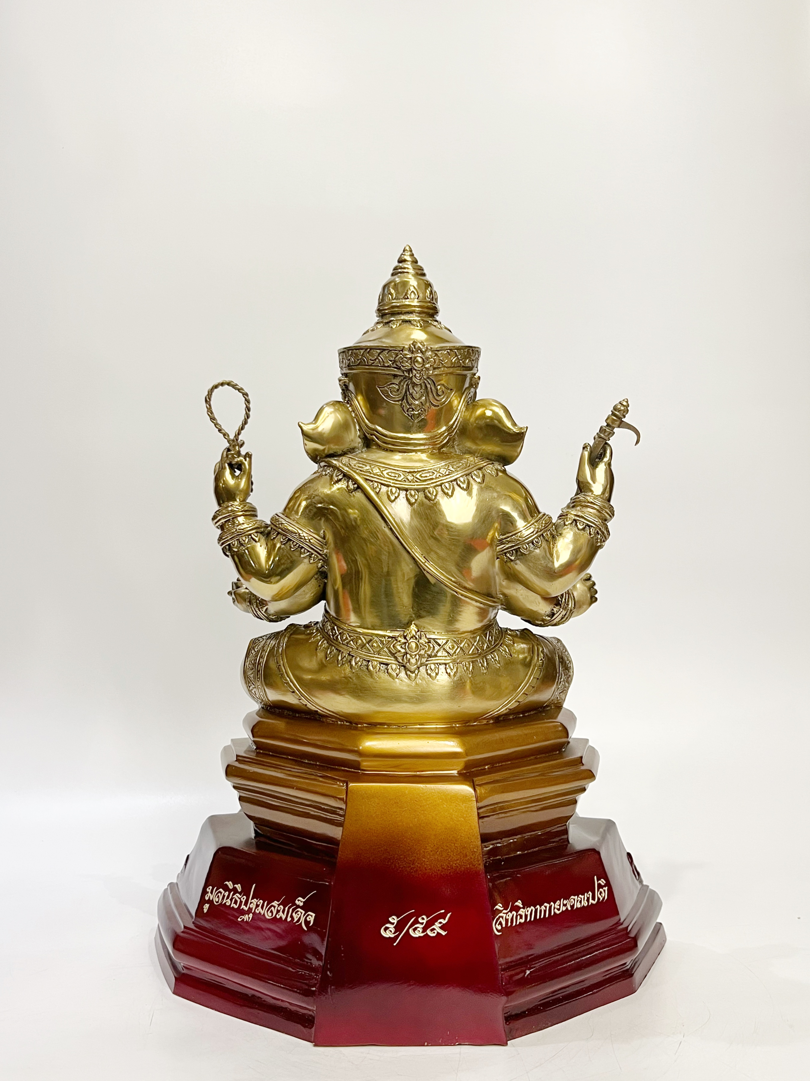 พระพิฆเนศ : พระสิทธิทากายะคณปติ หน้าตัก 9 นิ้ว (หมายเลข 5)