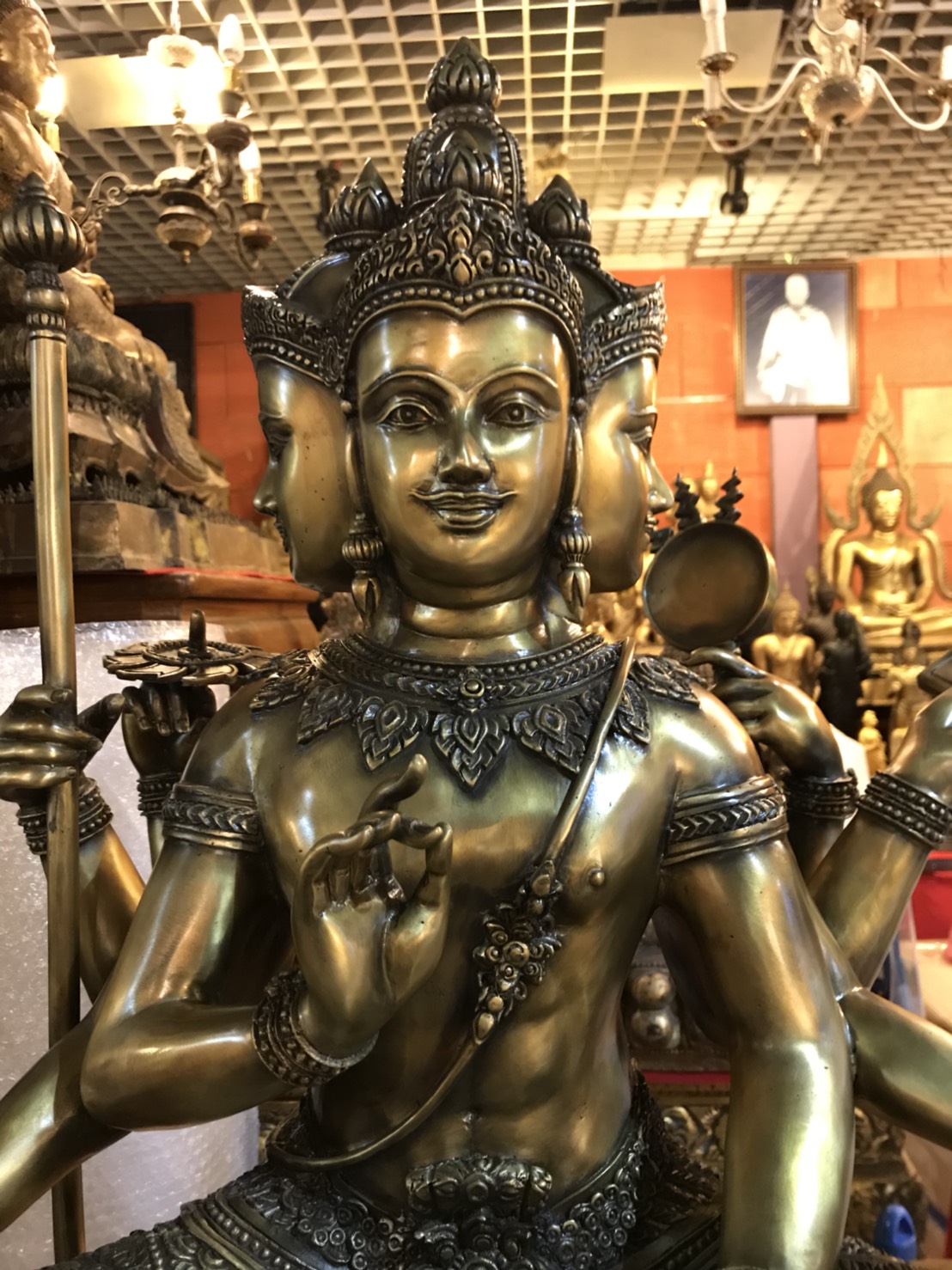 พระพรหม หน้าตัก 16 นิ้ว