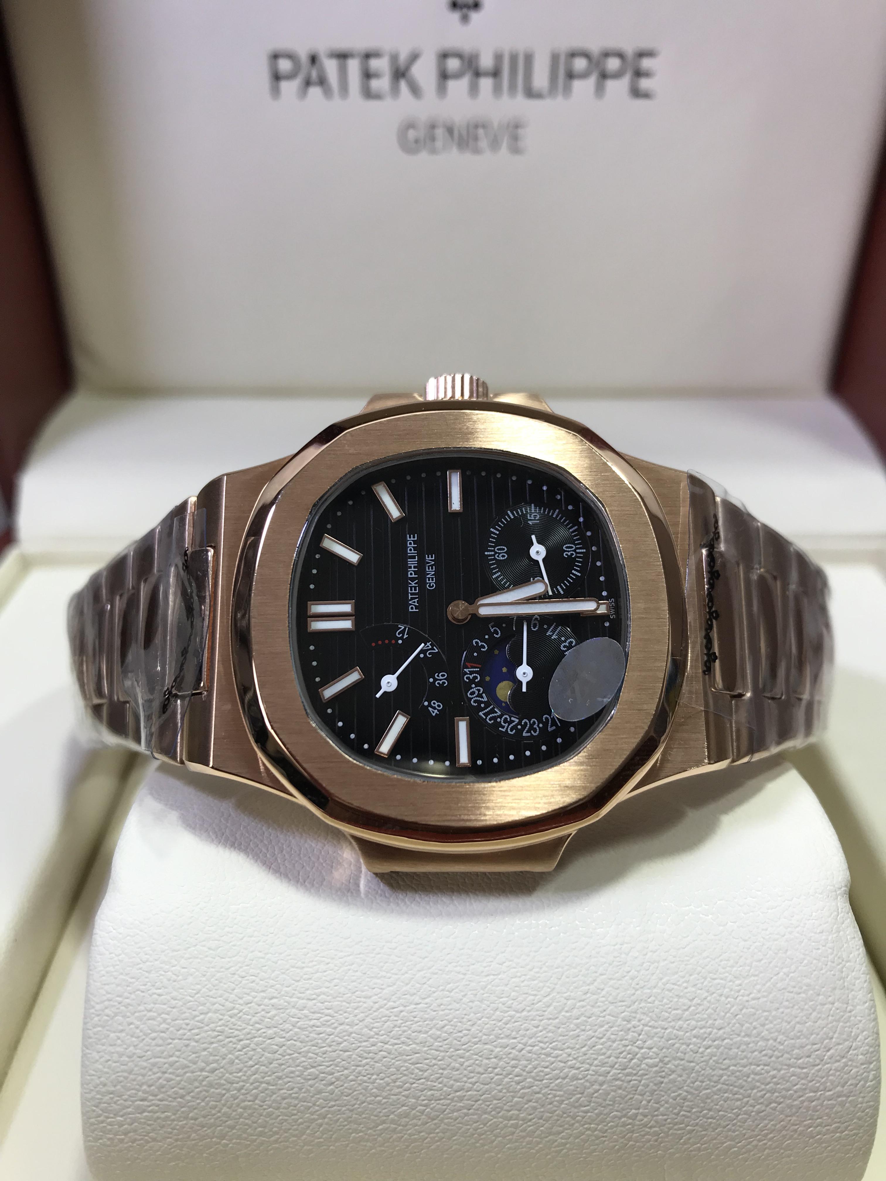 Patek Philippe Nautilus 5712R-001 (5A)