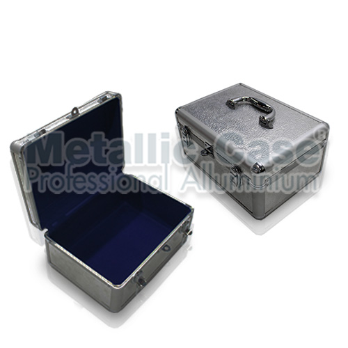 metalliccase 7678-15-6207 เครื่งสำอาง ผิวส้มกำมหยี่น้ำเงิน V3(32 X 23 X 15.5 T1C7H5K1P2)