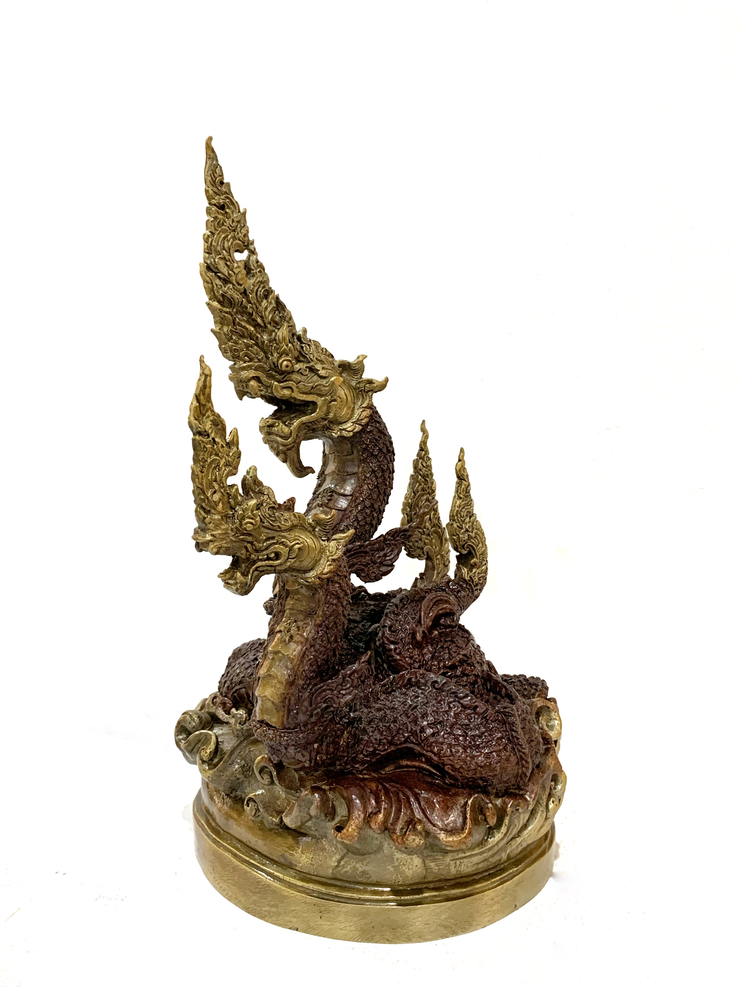 พญานาคเกี้ยวเรียกทรัพย์