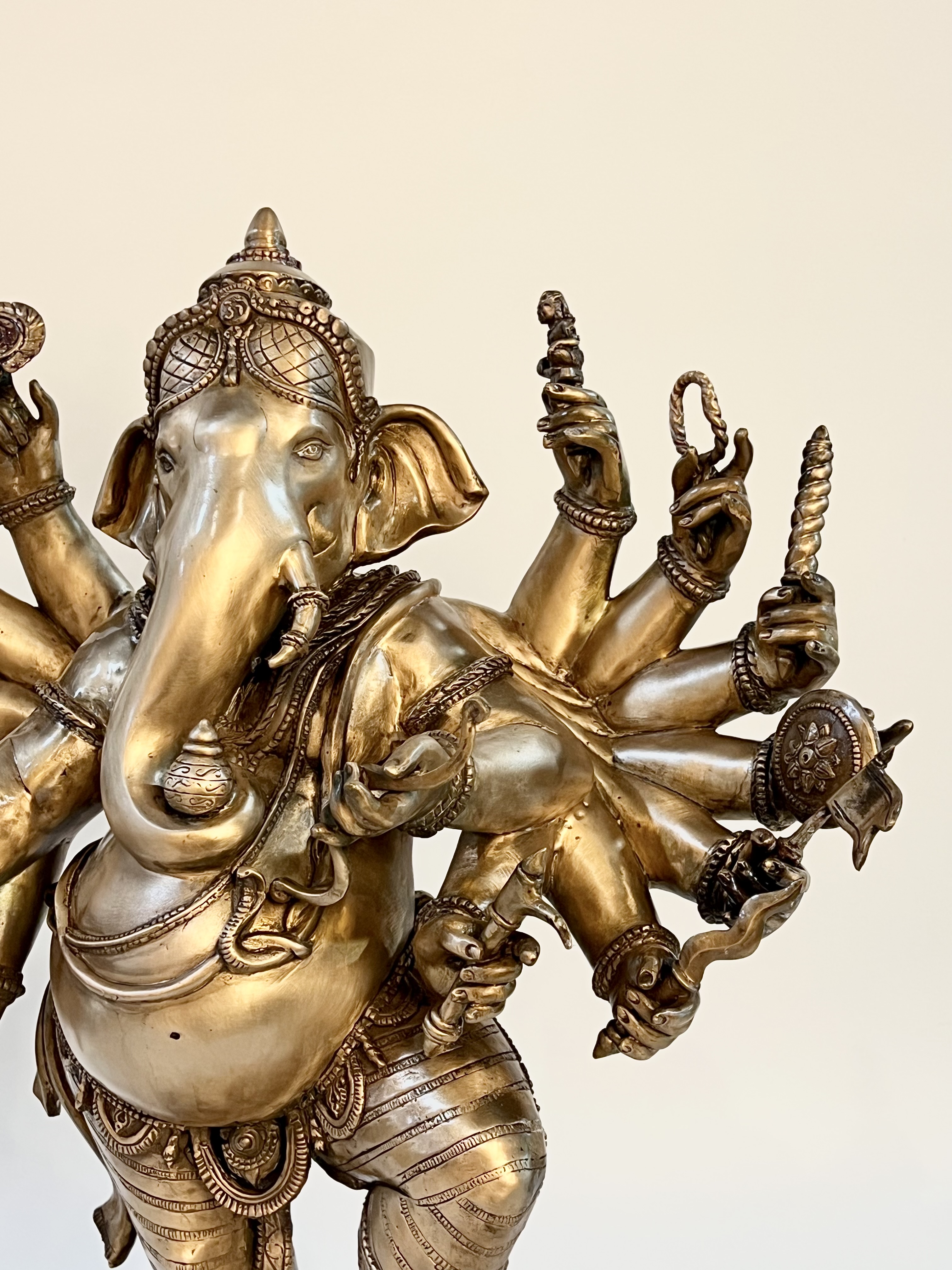 พระพิฆเนศ ปางออกศึก (พระวีระคณปติ) หน้าตัก 9 นิ้ว