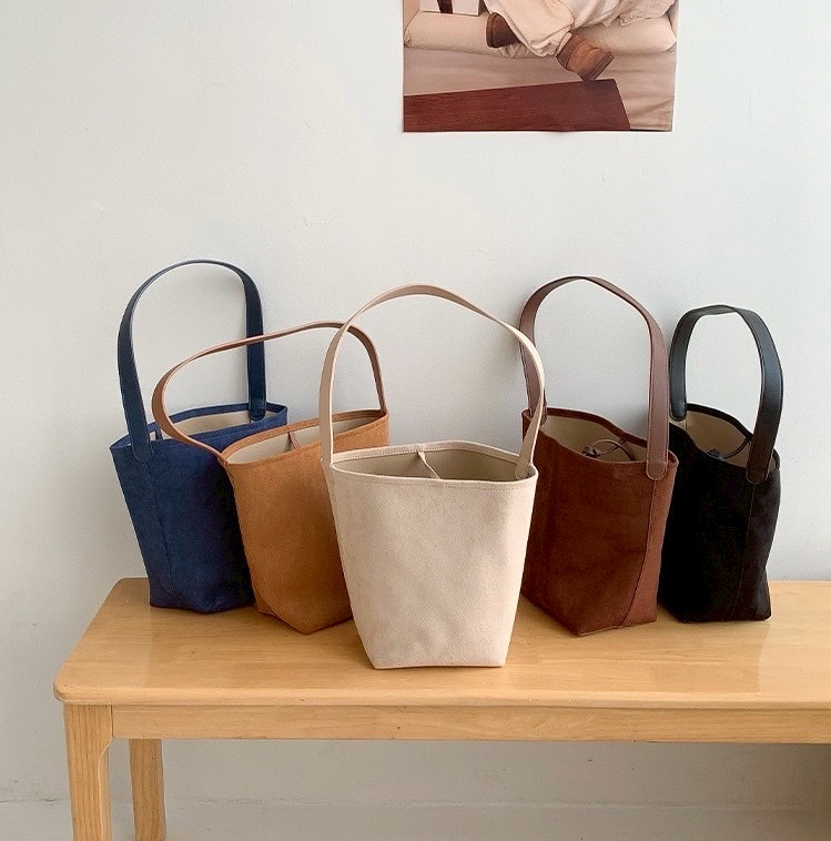 Bucket suede