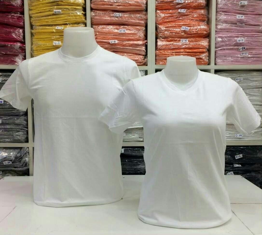 เสื้อยืดคอกลมคอวีสีขาว