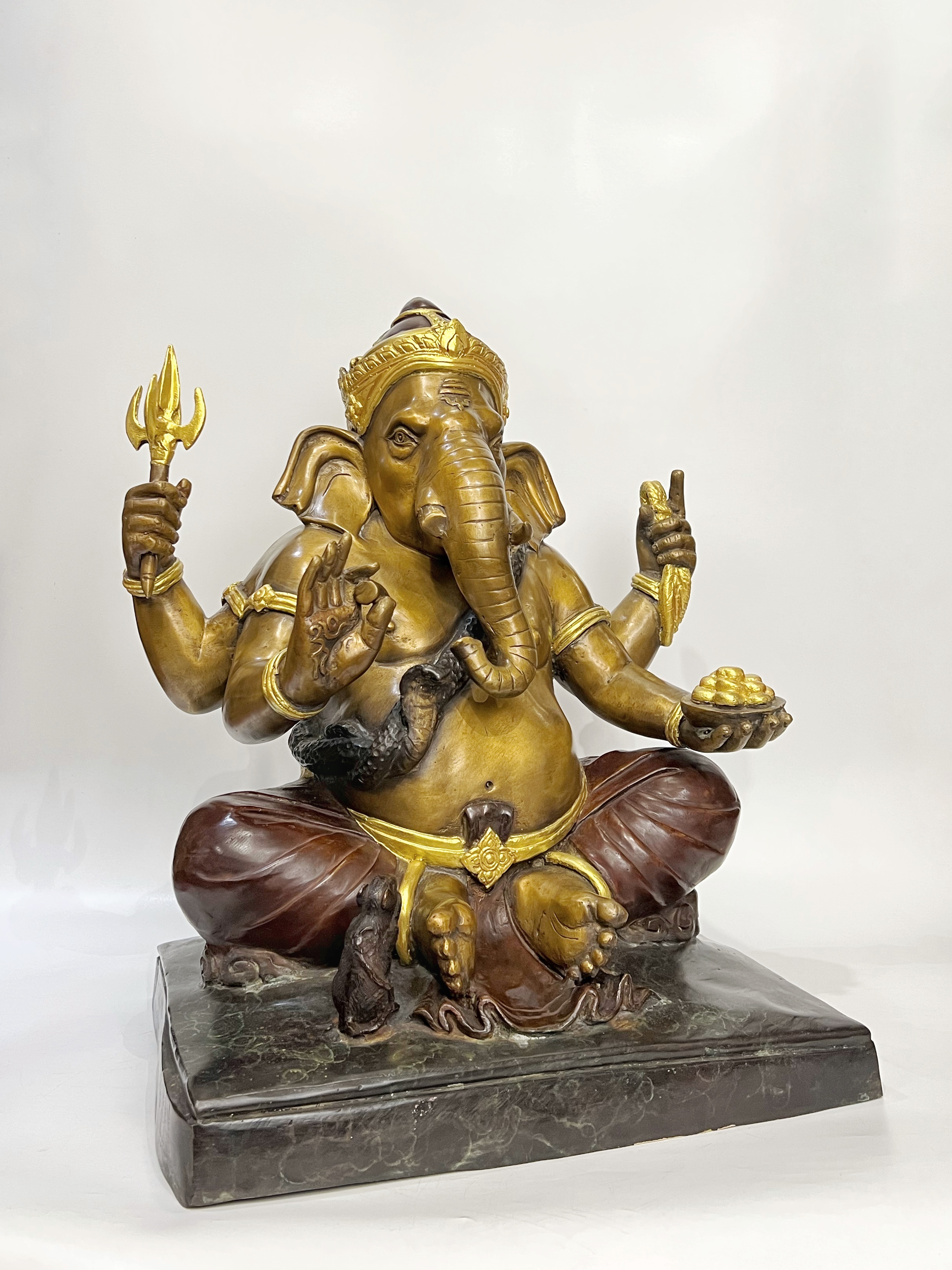 พระพิฆเนศ ปางเอกทันตะ หน้าตัก 16 นิ้ว (ฐานเหลี่ยม)