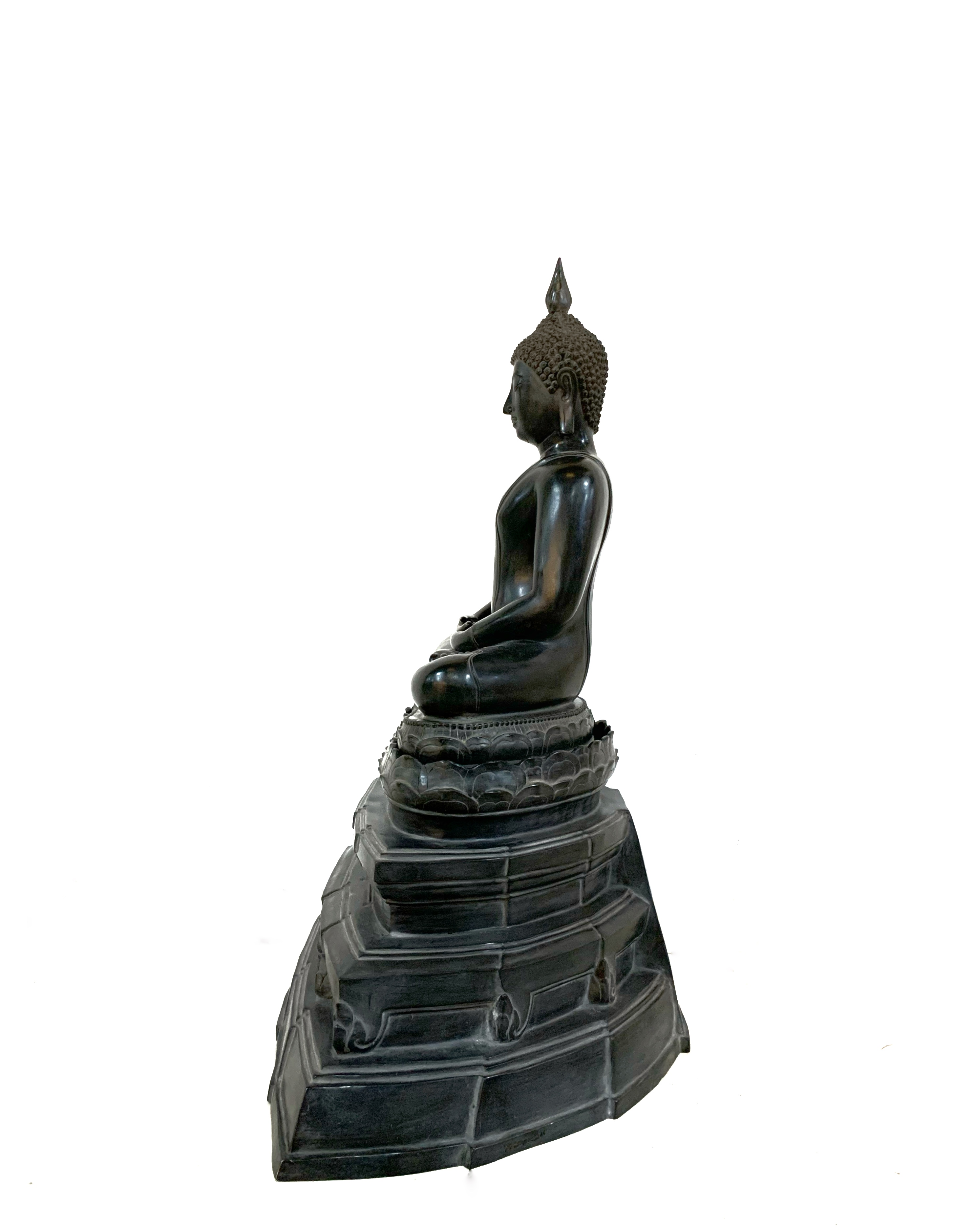 พระพุทธสิหิงค์ หน้าตัก 16 นิ้ว