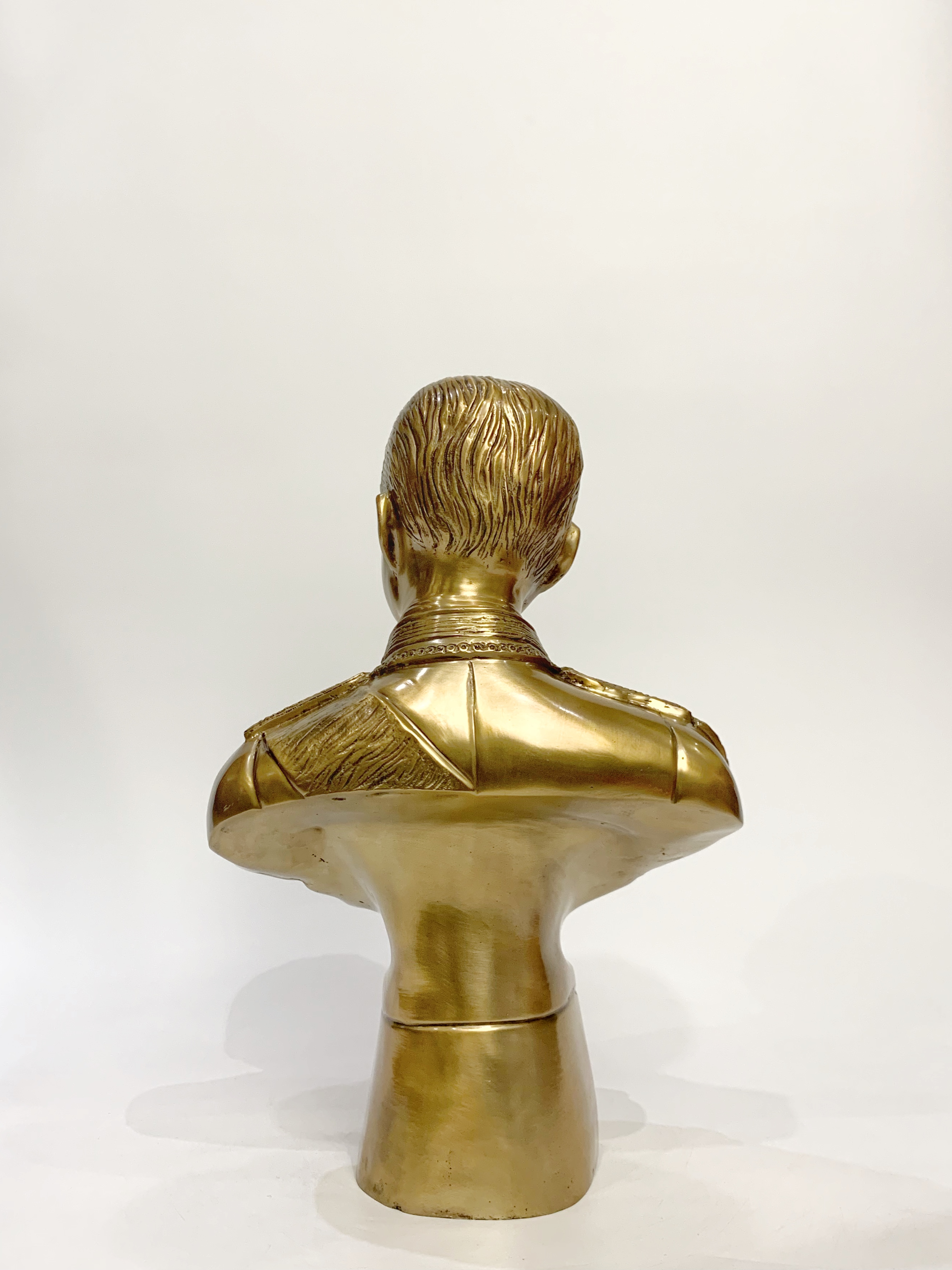 รัชกาลที่ 5 ครึ่งพระองค์